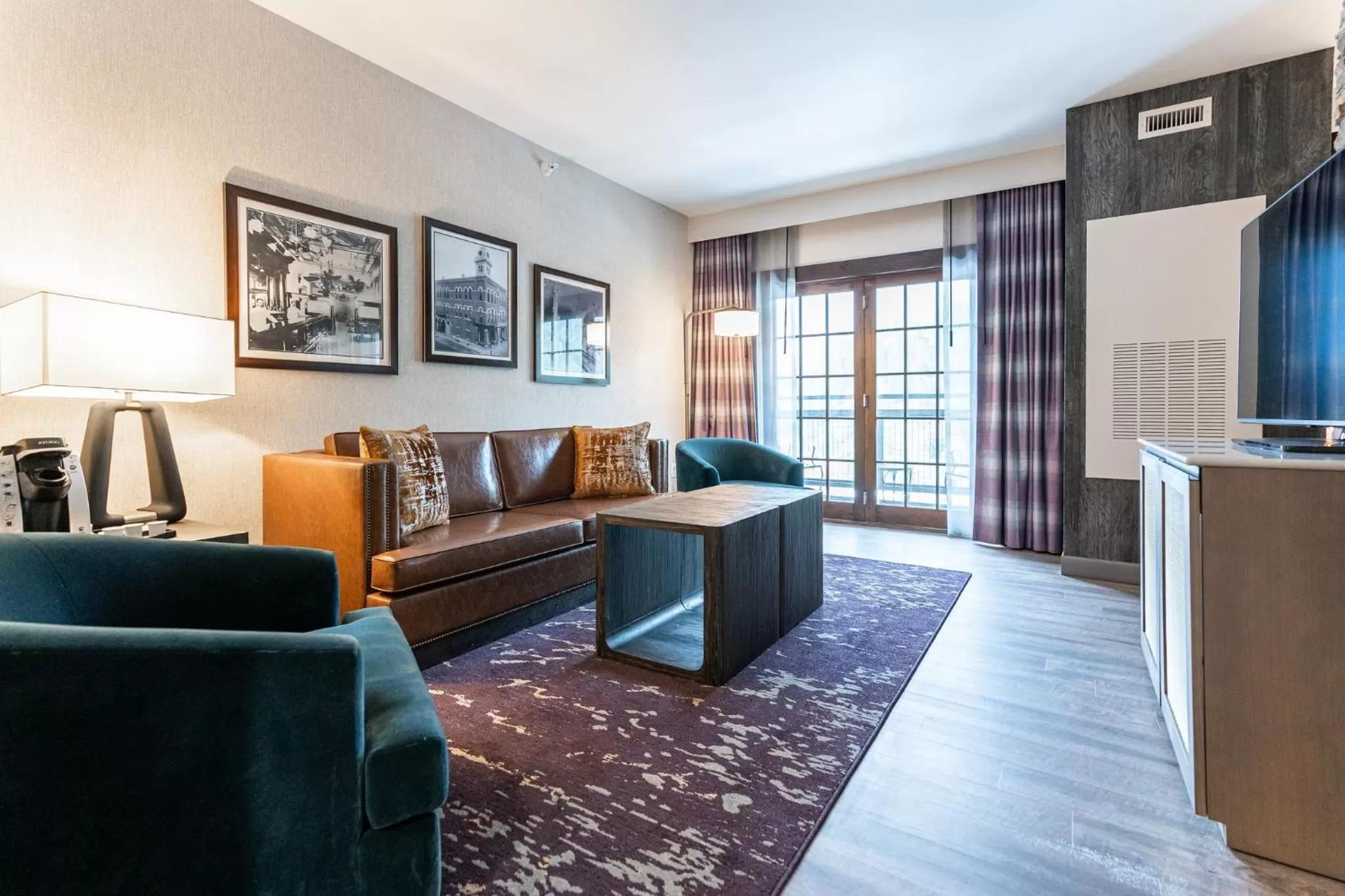 Photo of the whole room in Holiday Inn Resort Deadwood Mountain Grand by IHG