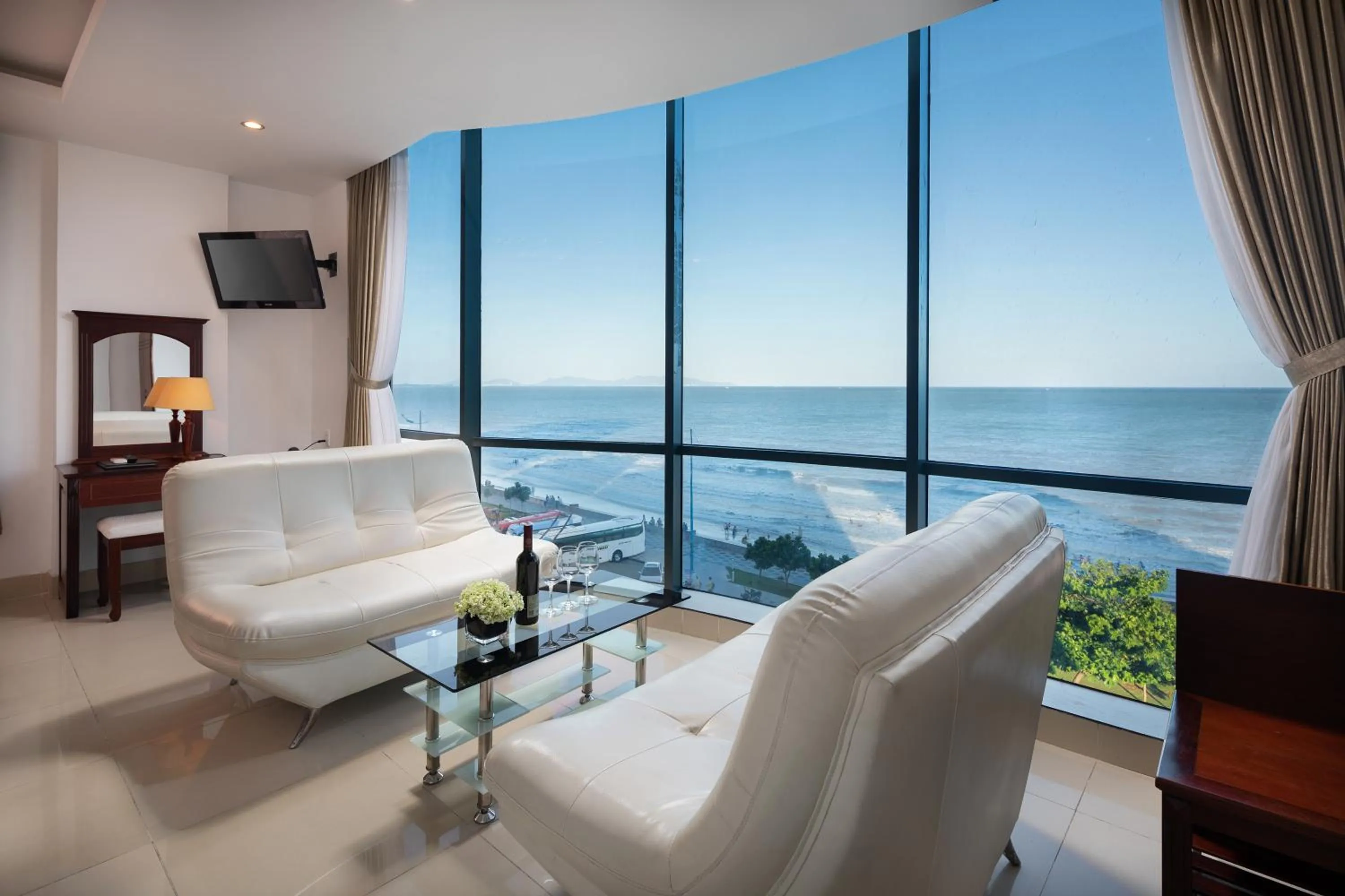 Sea view in Corvin Hotel