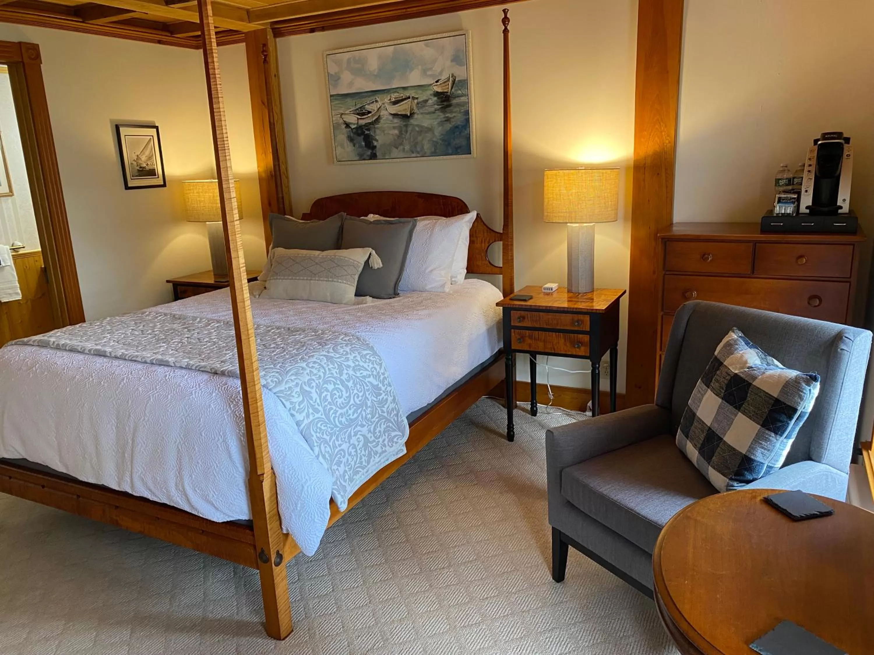 Bedroom, Bed in Spouter Inn Bed & Breakfast