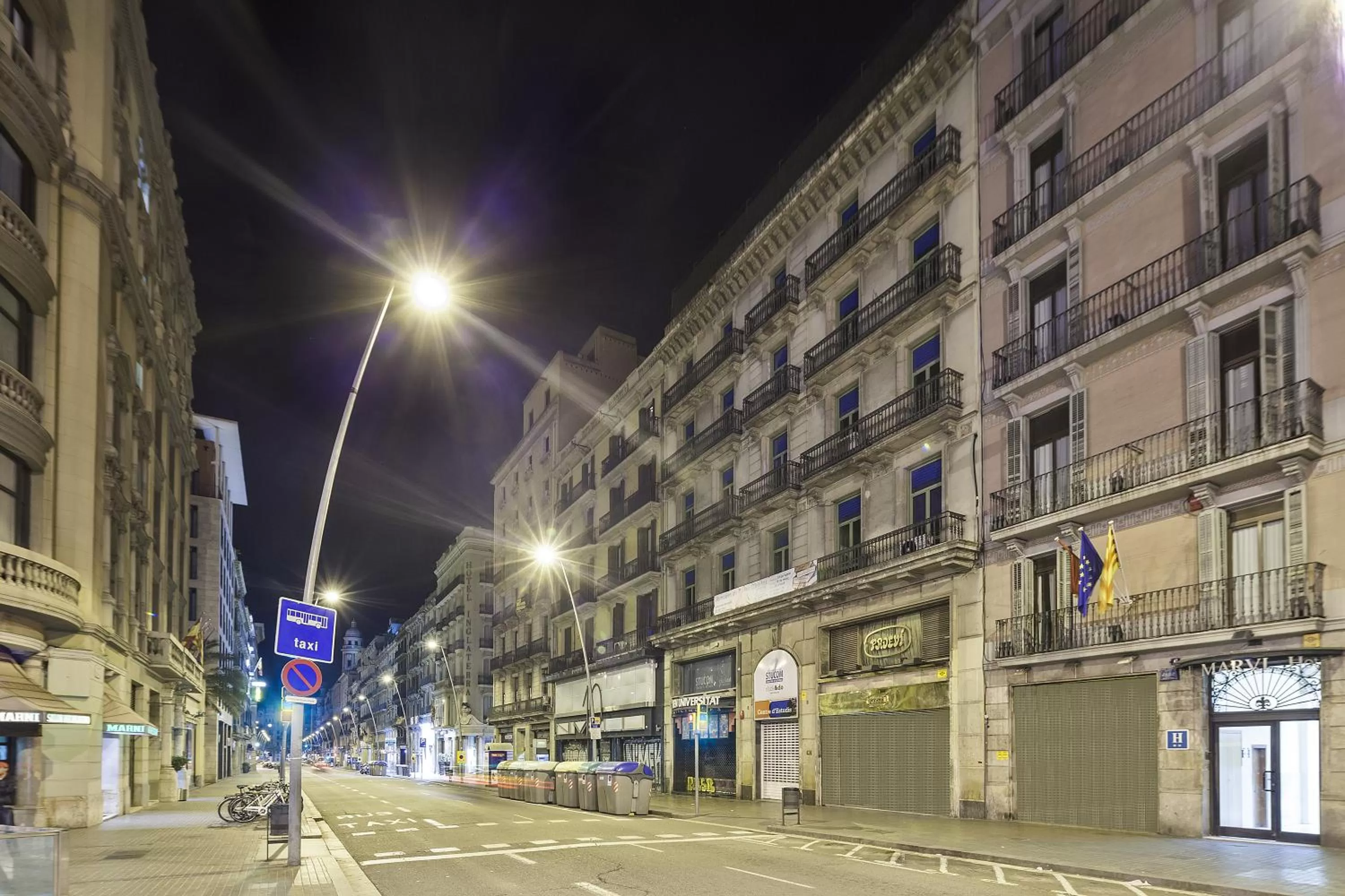 Facade/entrance in Chic & Basic Lemon Boutique Hotel