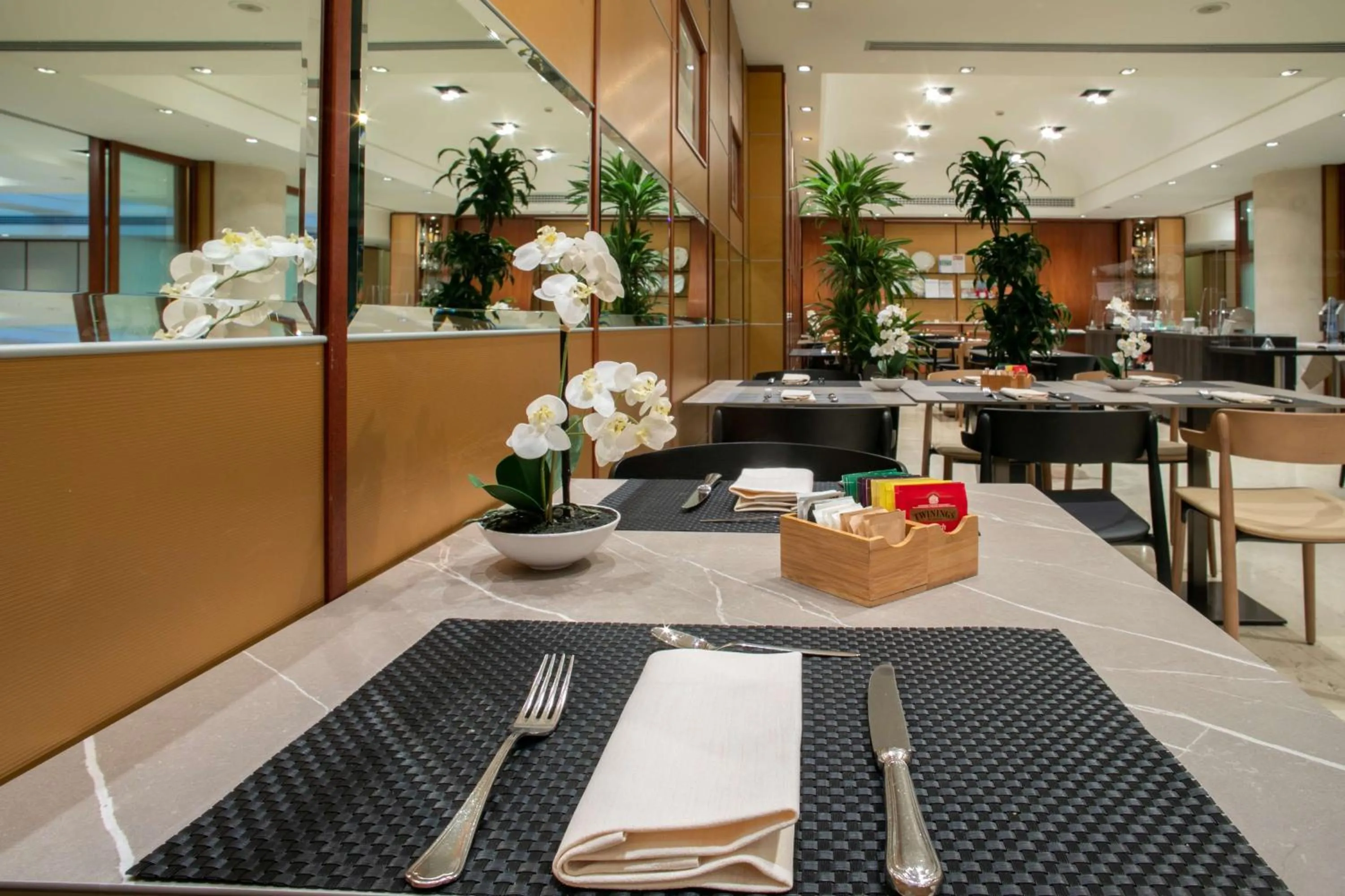 Restaurant/places to eat in Hotel Cappello D'Oro, BW Signature Collection