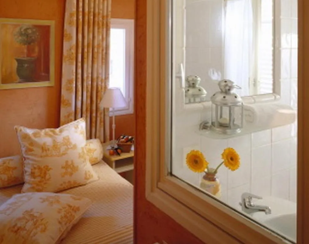 Bed in Hôtel Bonaparte