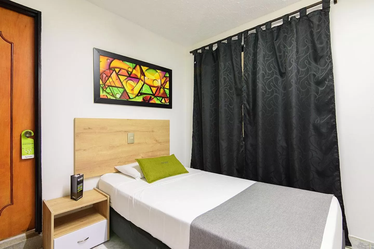 Bed in Hotel Balcones del Estadio