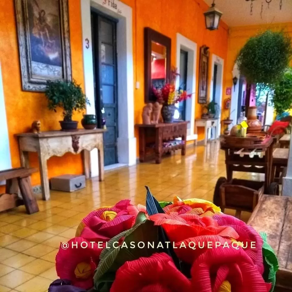 Living room in Casona Tlaquepaque Temazcal & Spa