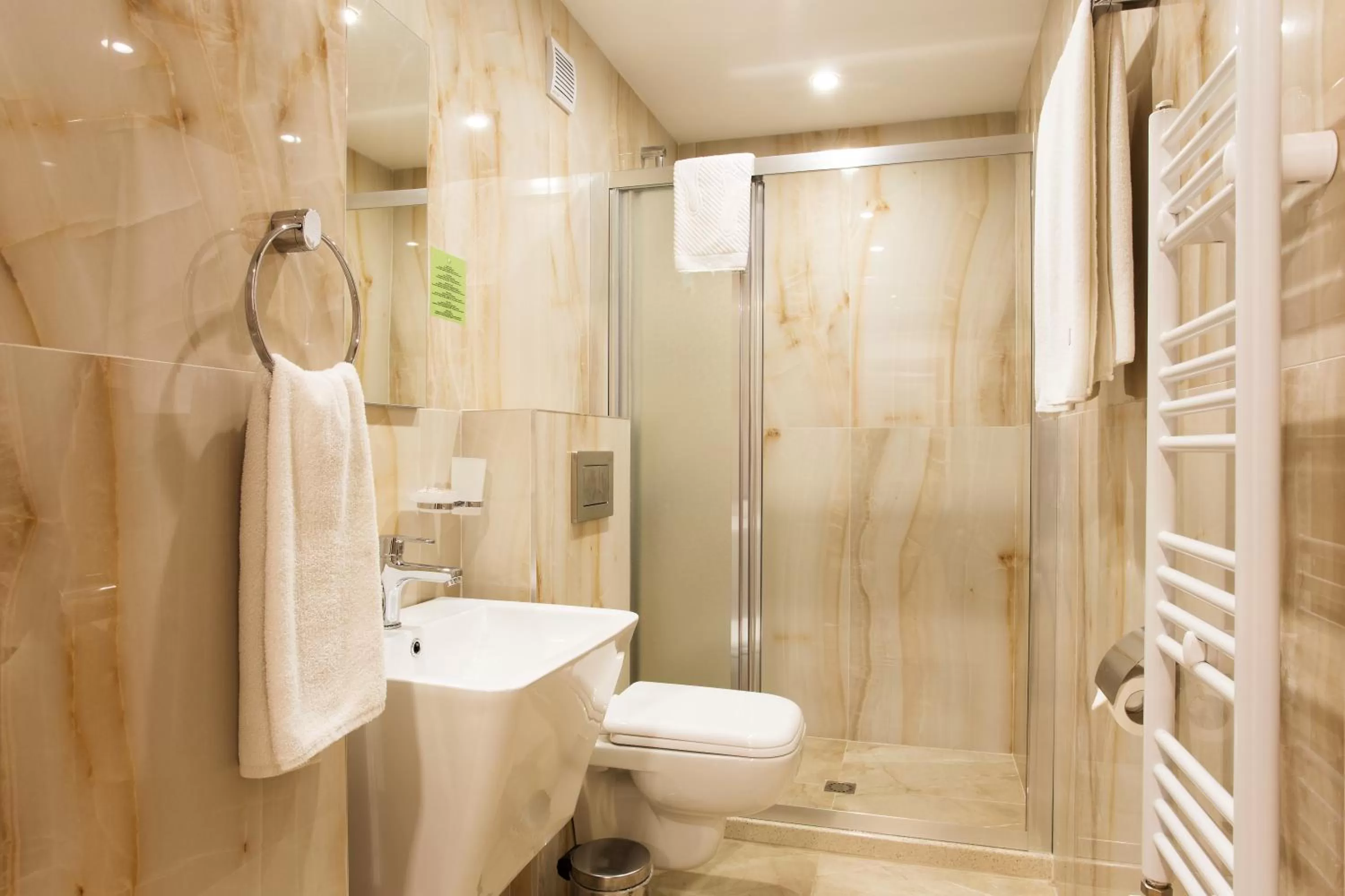 Sofia Place Hotel by HMG