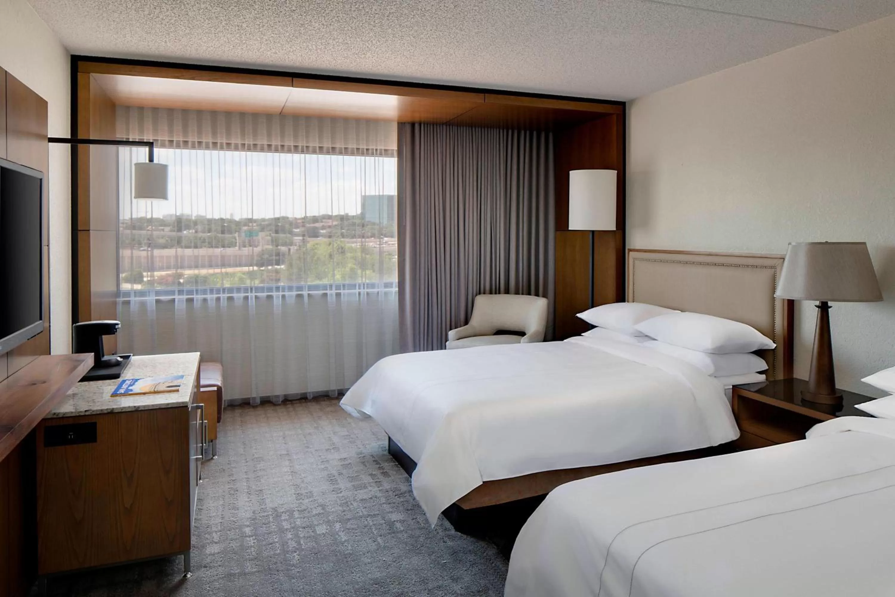 Photo of the whole room, Bed in San Antonio Marriott Northwest Medical Center