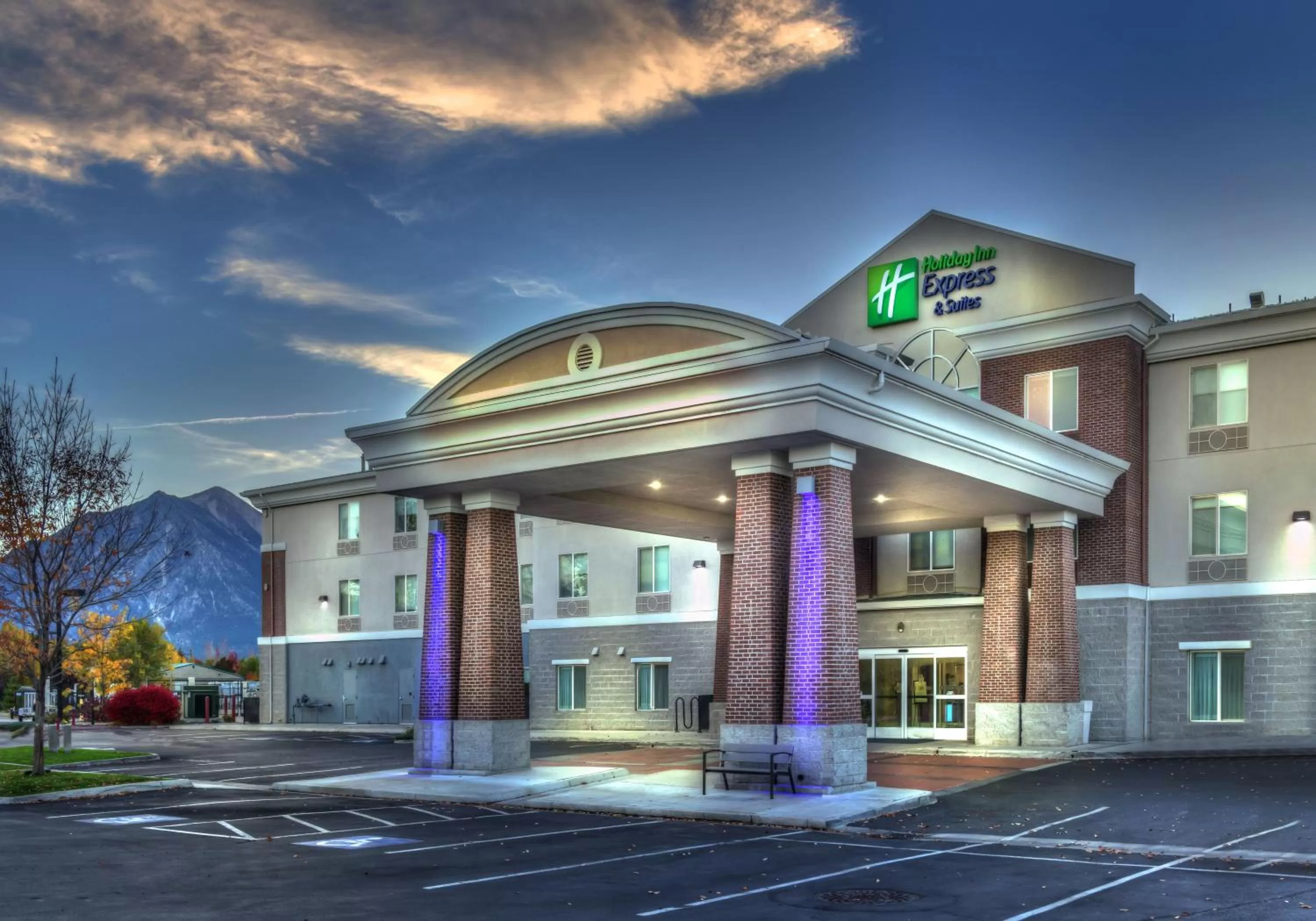 Property building in Holiday Inn Express Hotel & Suites Minden by IHG
