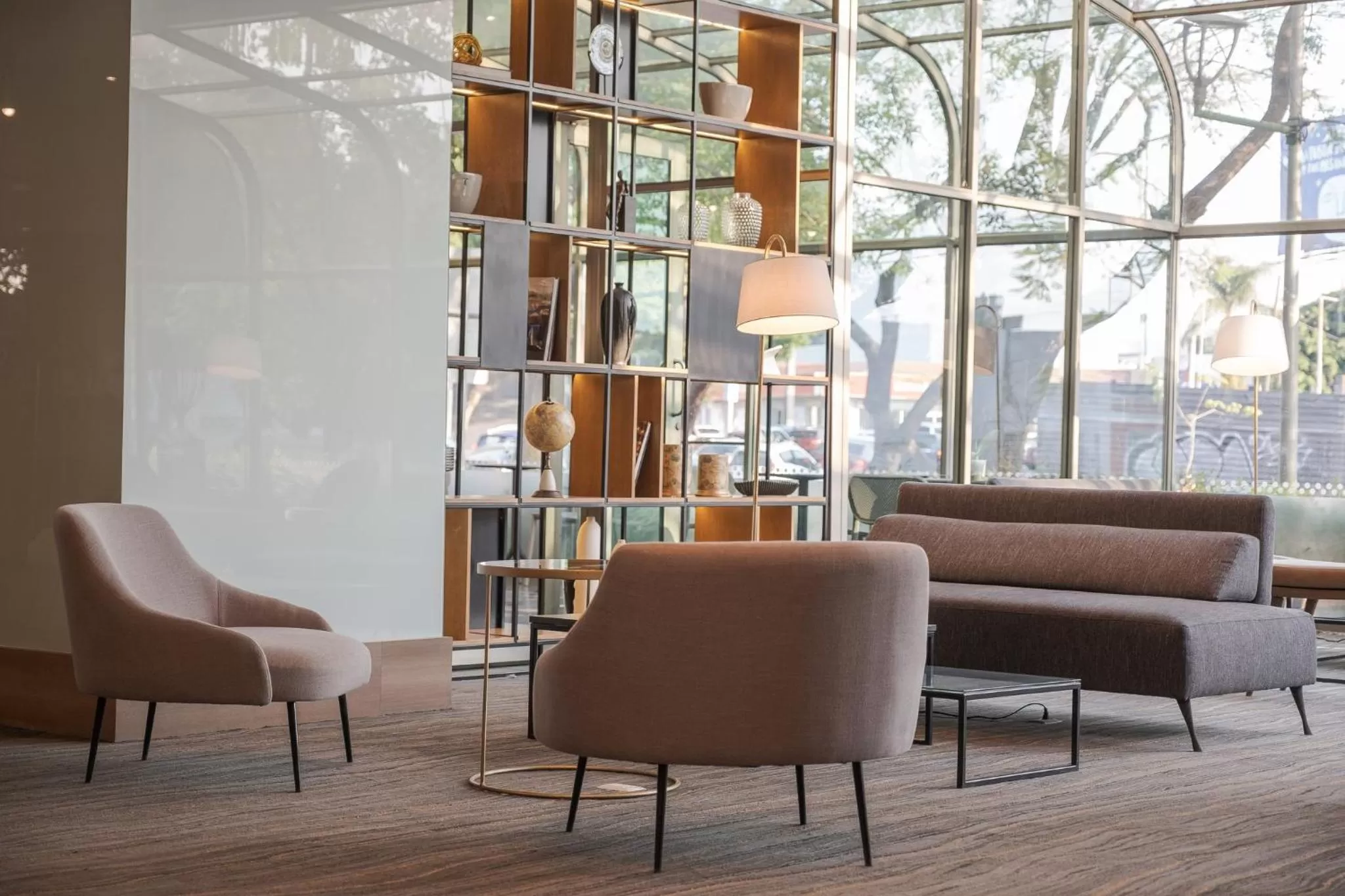 Lounge or bar in Holiday Inn Guadalajara Select by IHG