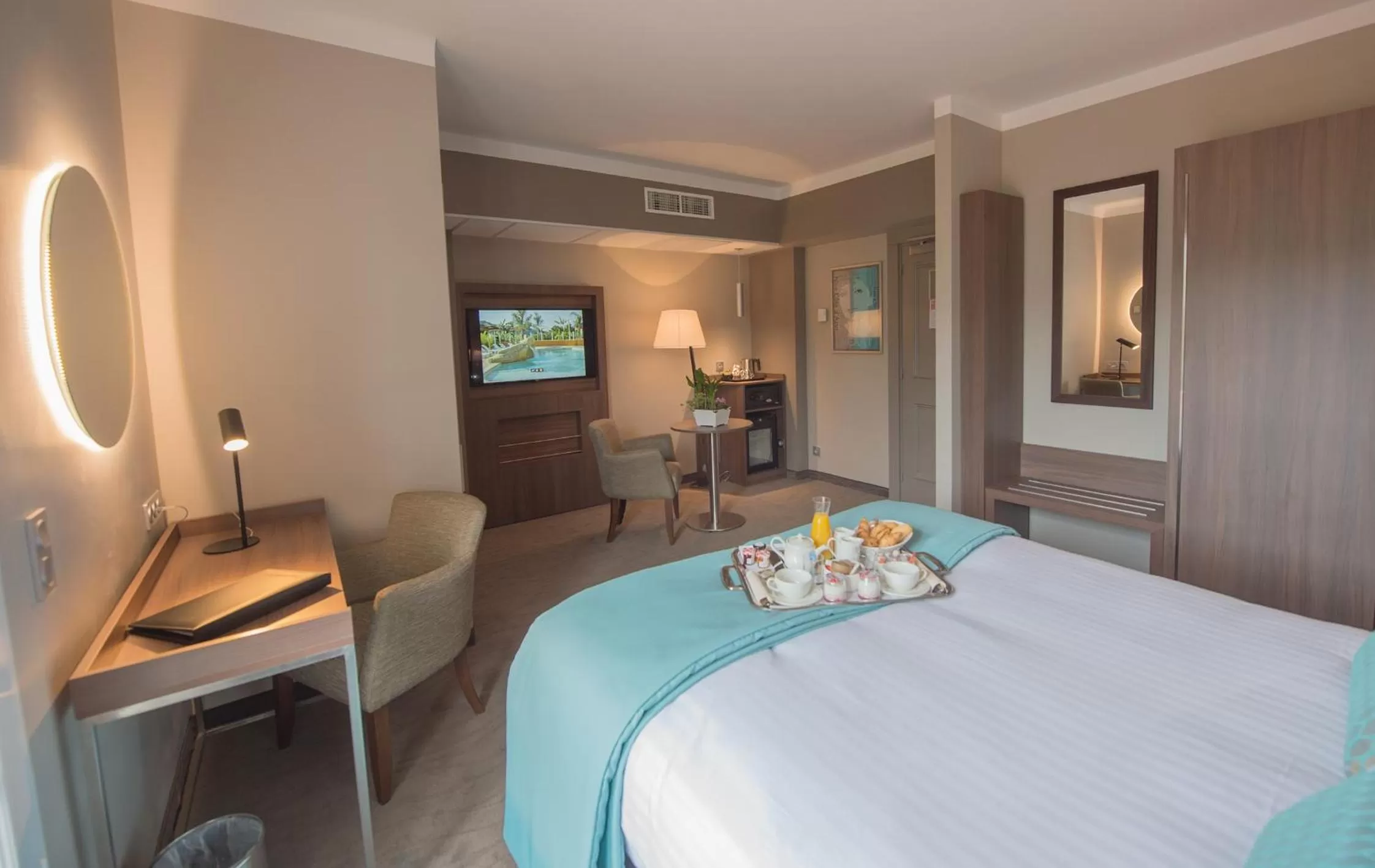 Bed in Hotel Lou Castelet