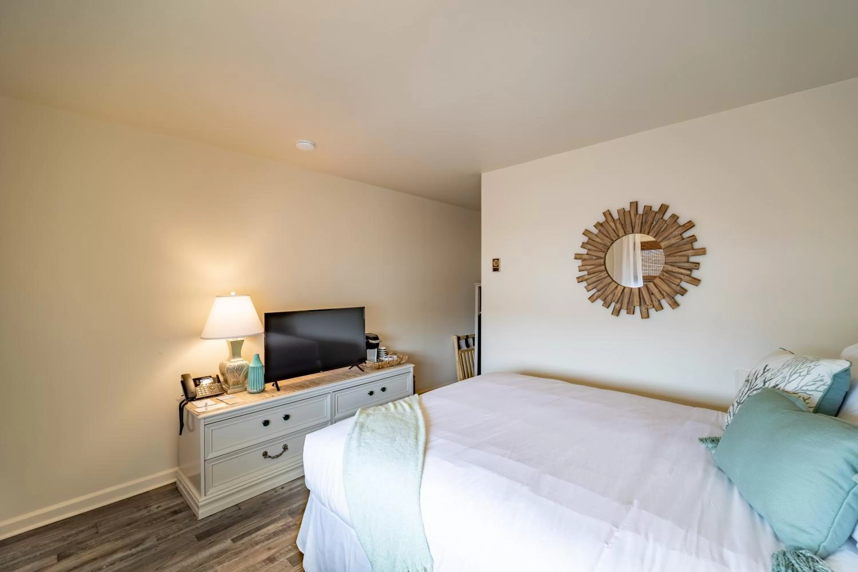 Bed in Ocean Glass Inn