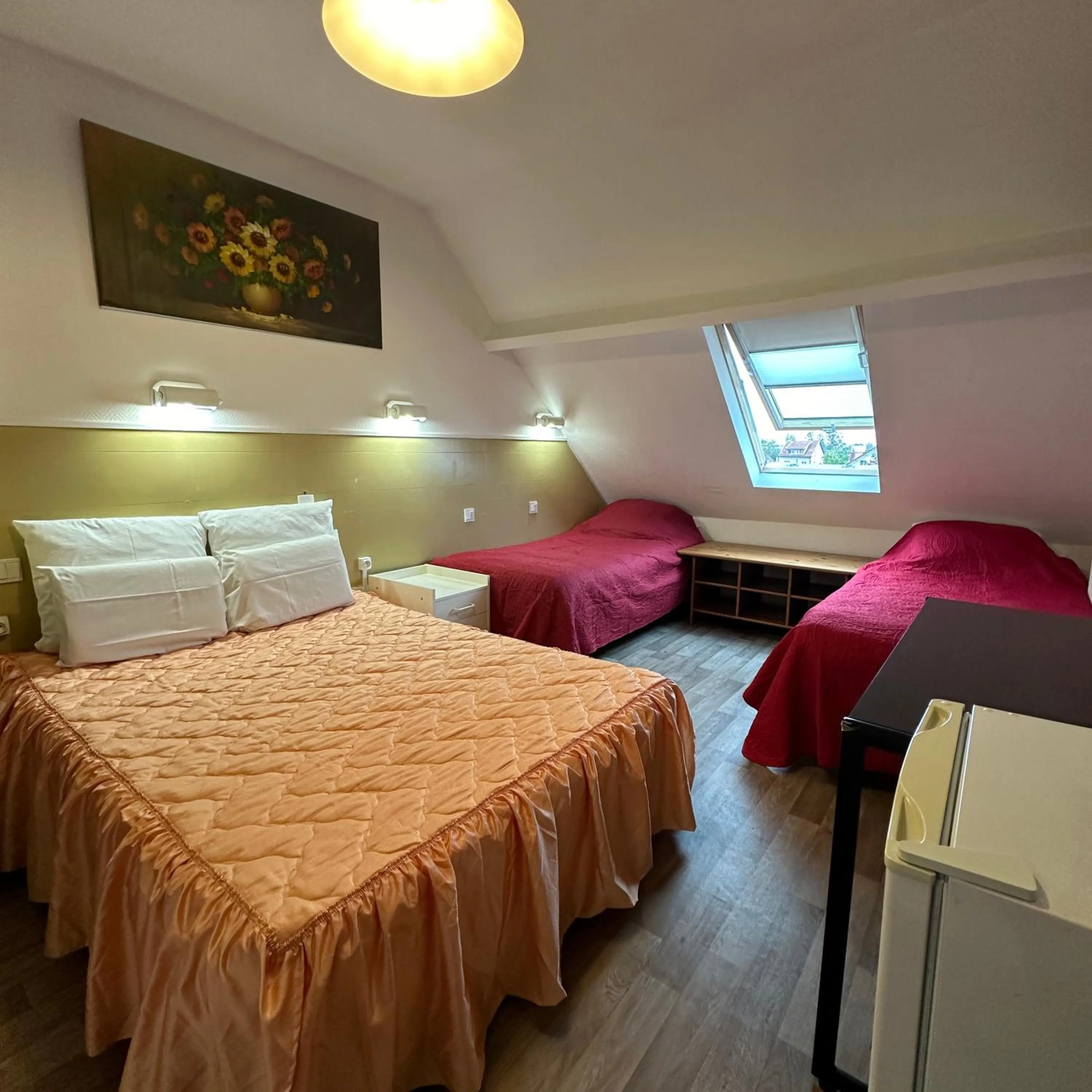 Bed in Hotel Paris Star