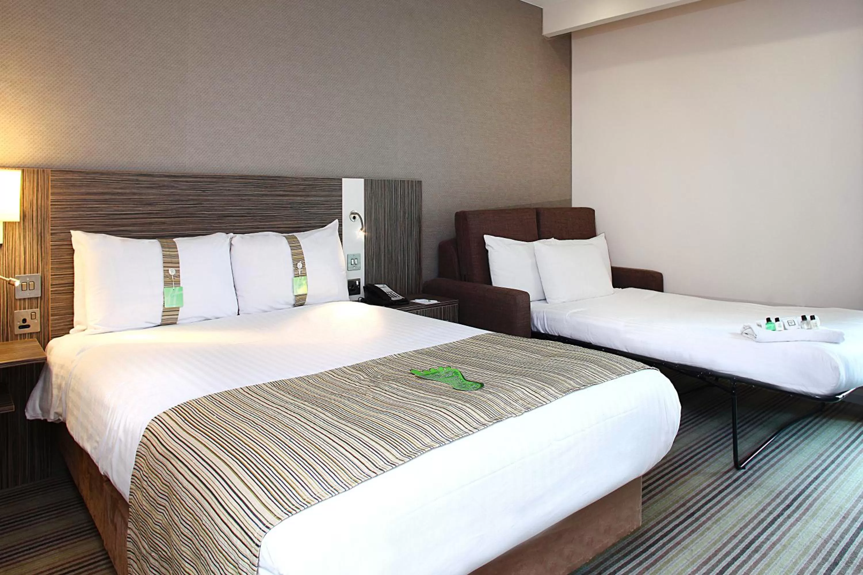 Standard Double Room with Single Sofa Bed in Holiday Inn Southend by IHG