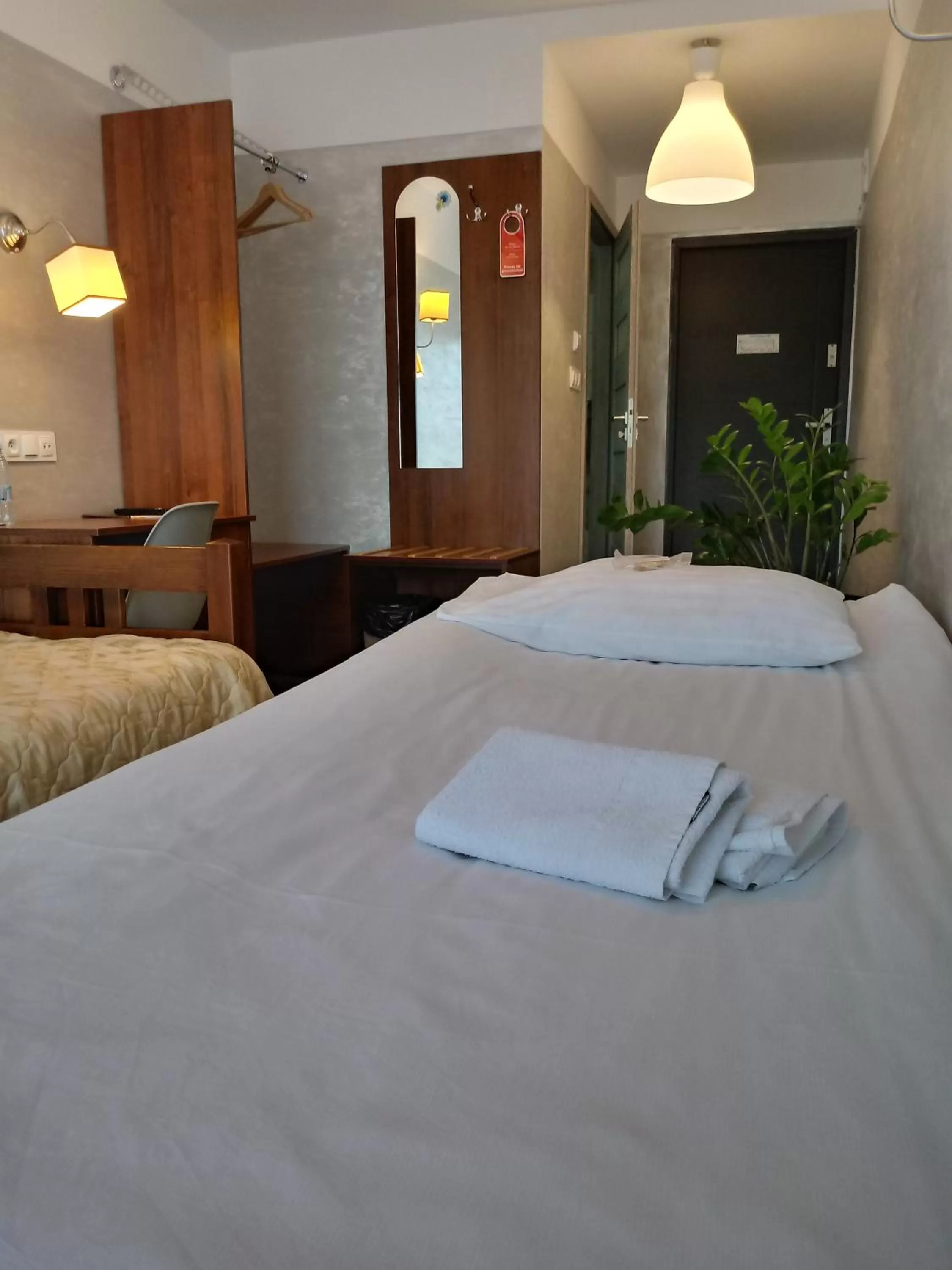 Bed in Hotel Miłosz Restauracja, Basen dla dzieci, Sala Zabaw, Siłownia