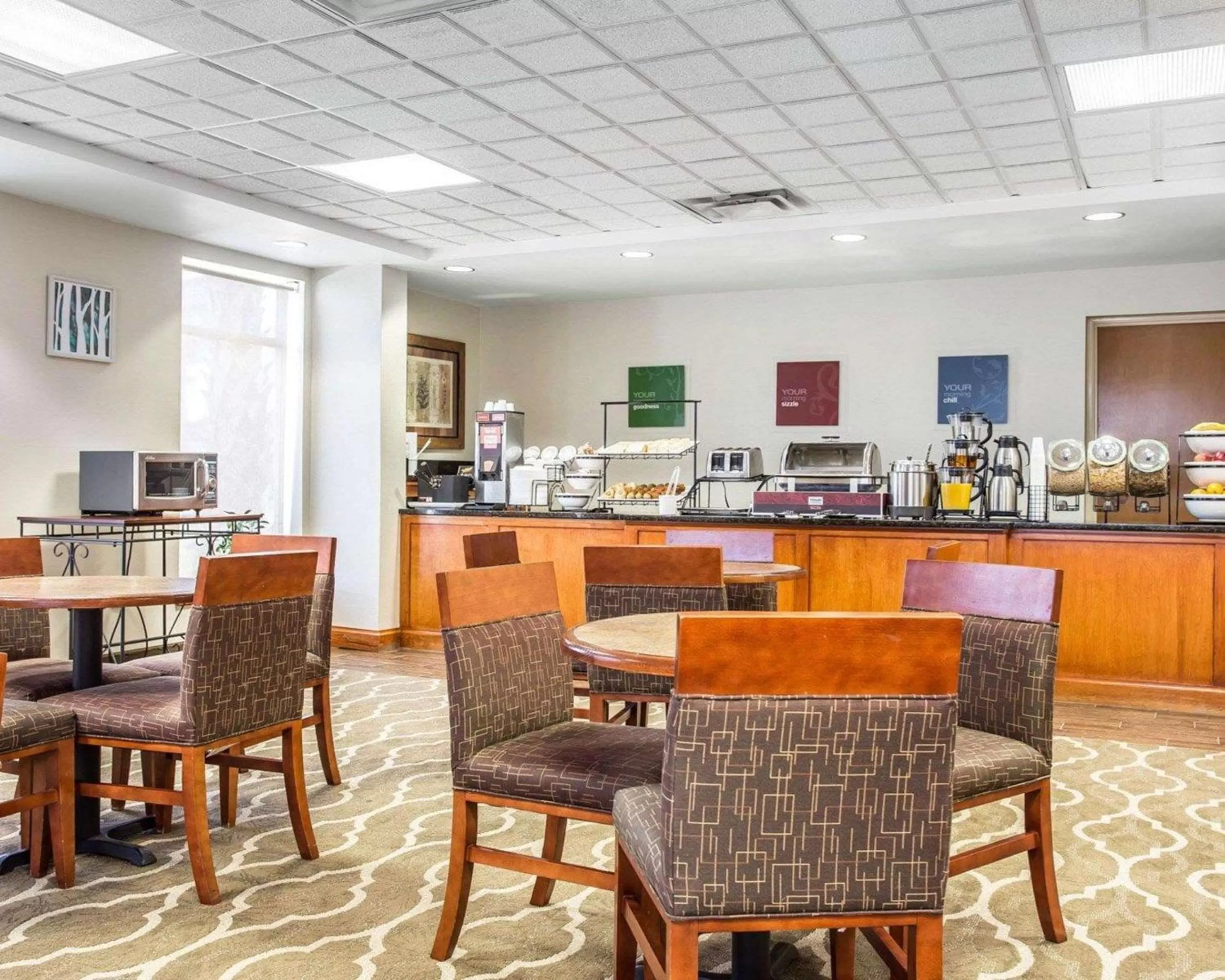Restaurant/places to eat in Comfort Inn & Suites Walterboro I-95