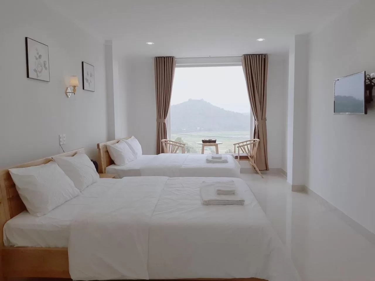 Photo of the whole room in Minh Manh Hotel 2