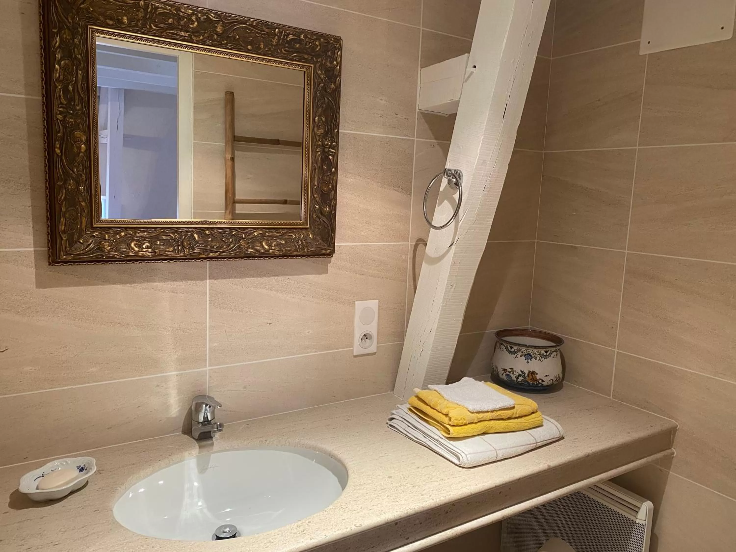 Bathroom in Chateau La Rochette