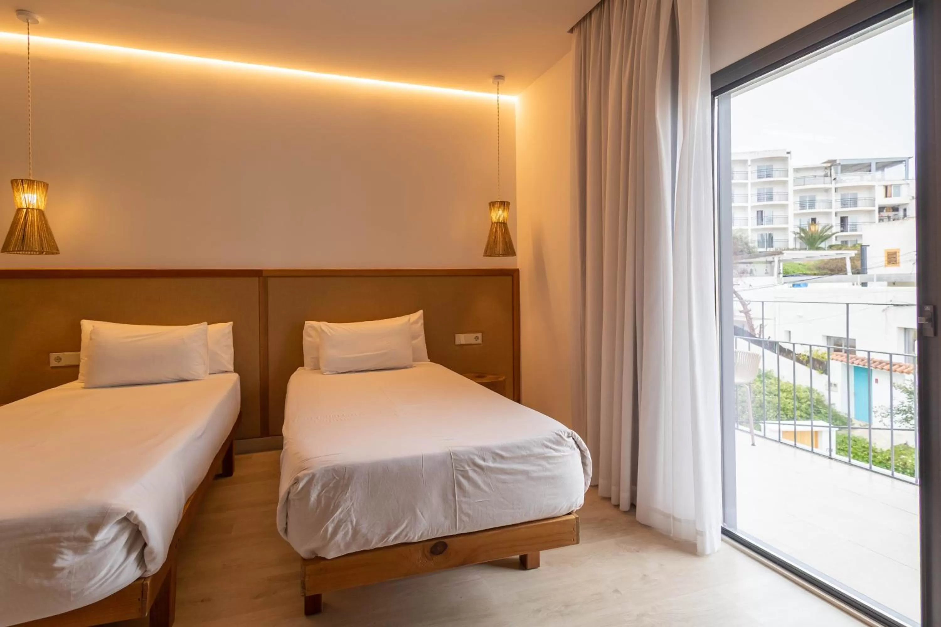 Balcony/Terrace, Bed in Play Hotel Ibiza - Adults Only