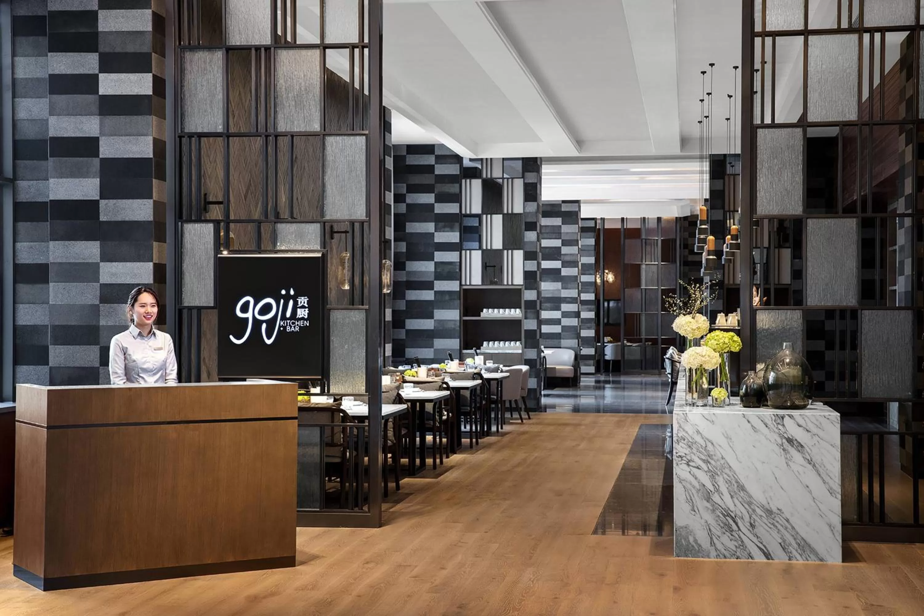 Lounge or bar in Shanghai Marriott Hotel Kangqiao