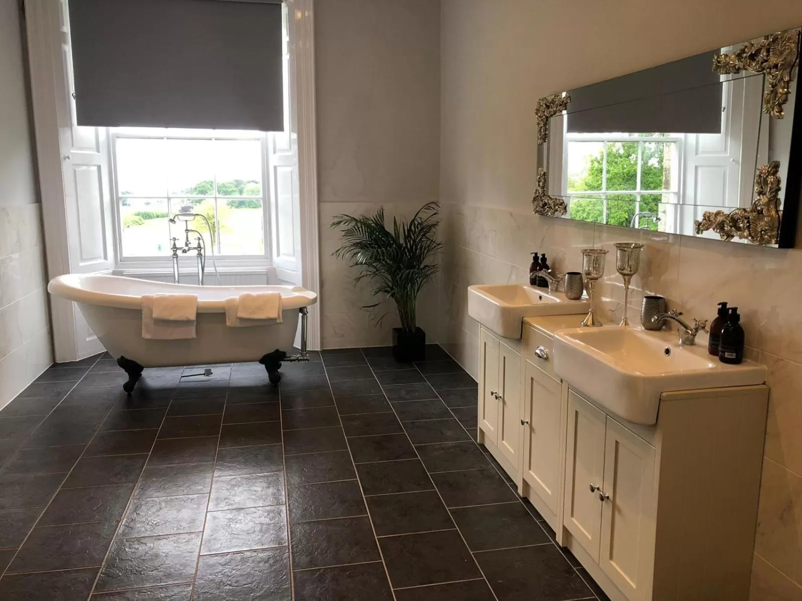Bathroom in Oswald House