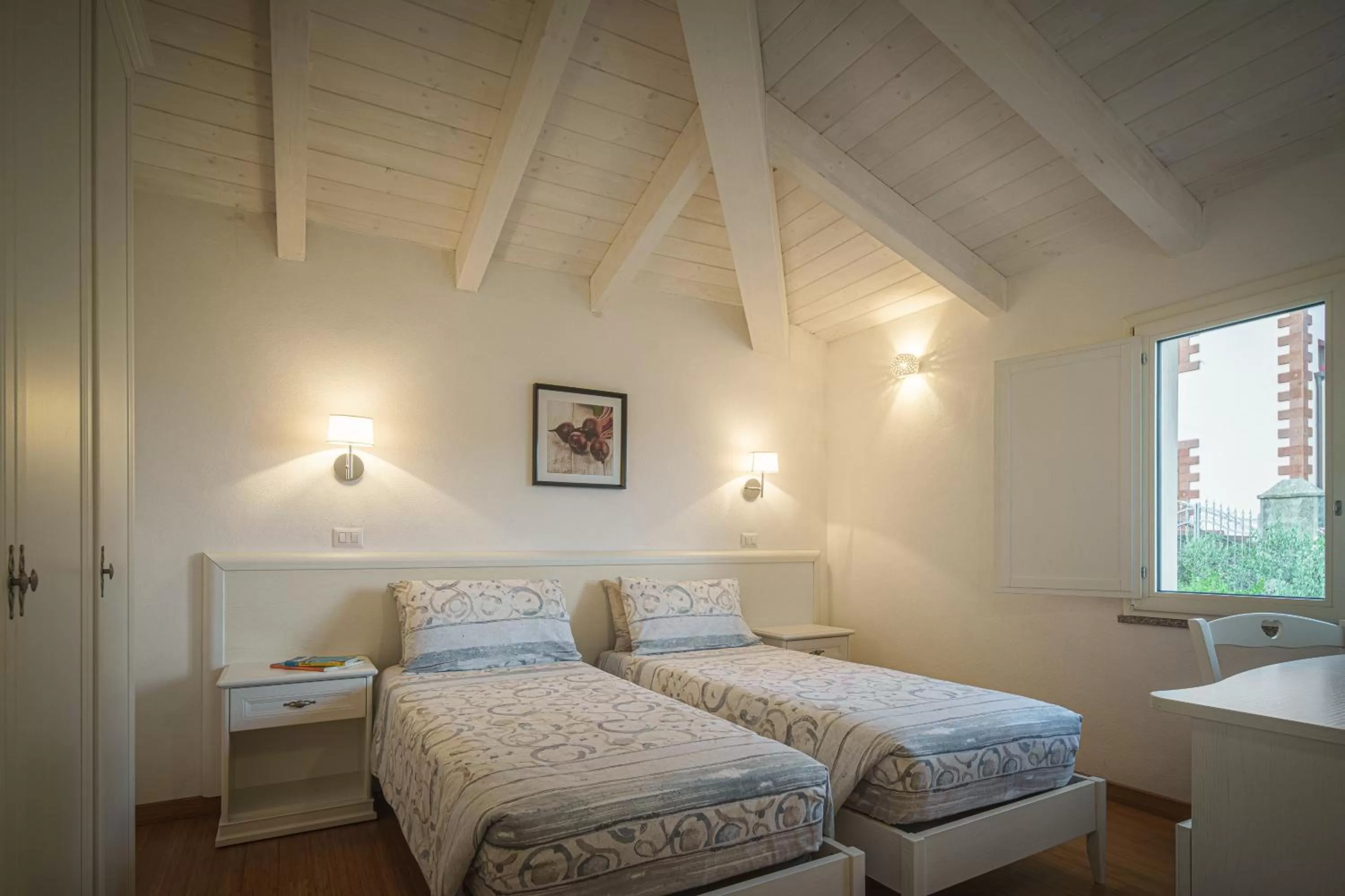 Bed in Sanctuary Armony