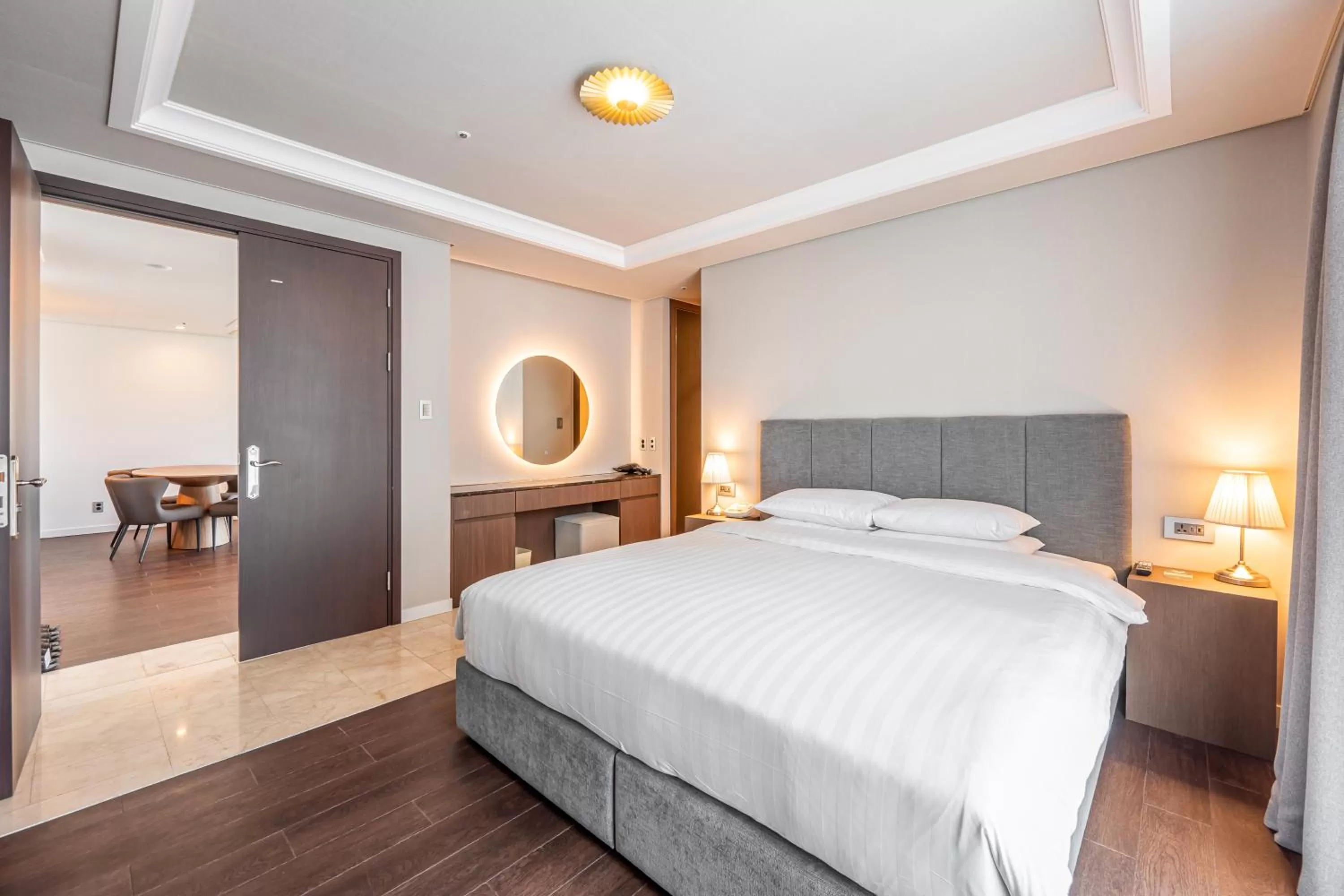 Bed in Haeundae Centum Hotel