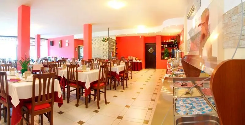 Restaurant/places to eat in Hotel Rabay