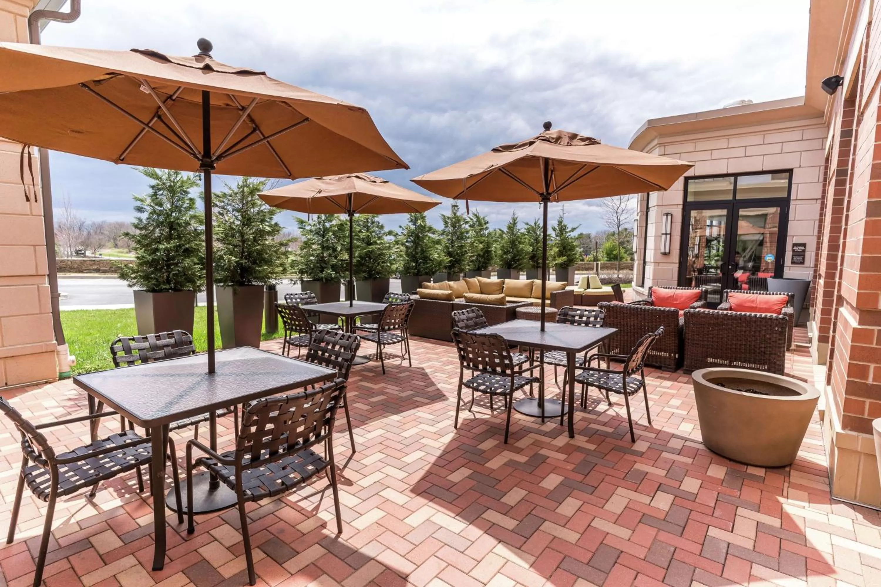 Patio in Hilton Garden Inn Exton-West Chester