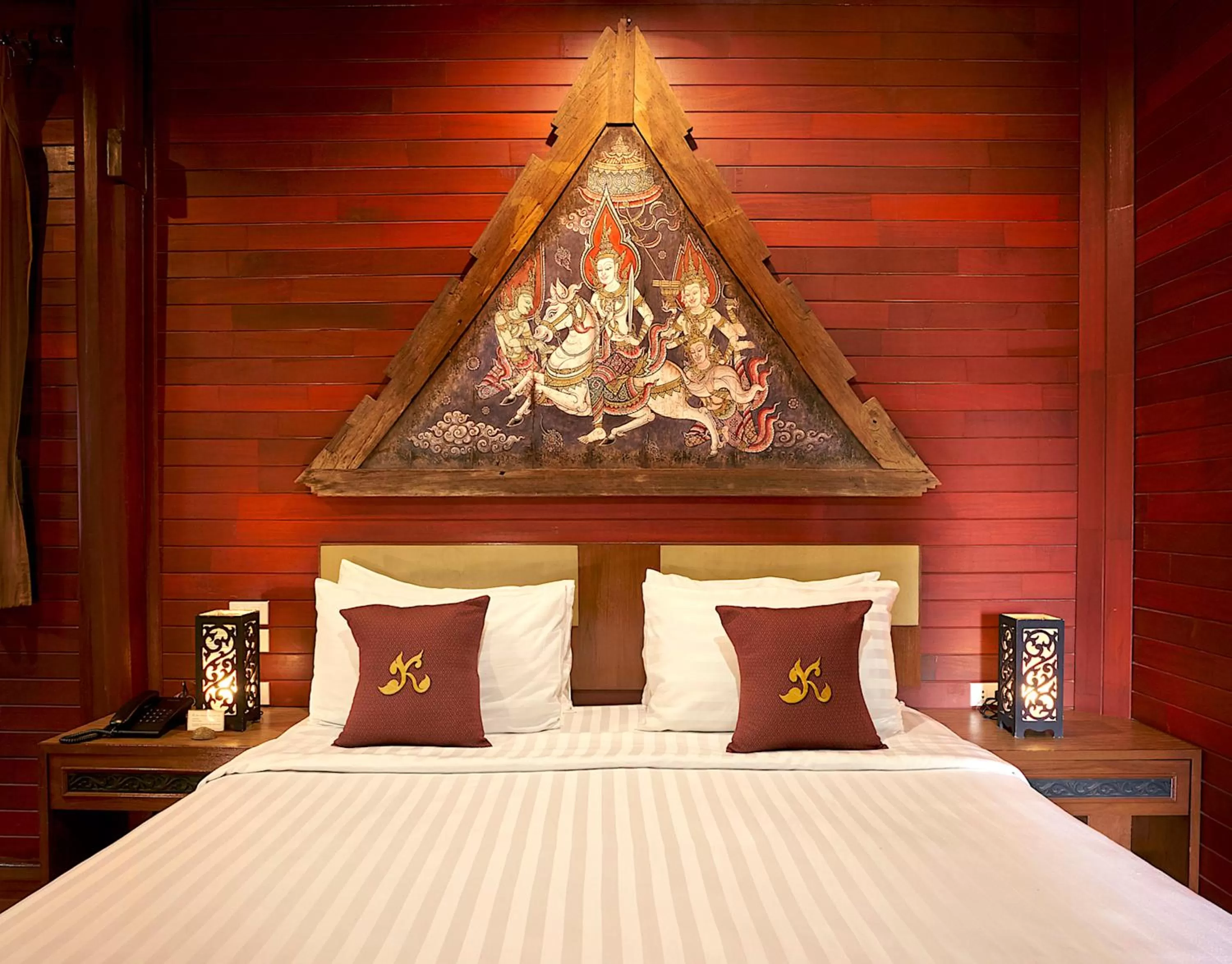 Bed in Ruenkanok Thaihouse Resort