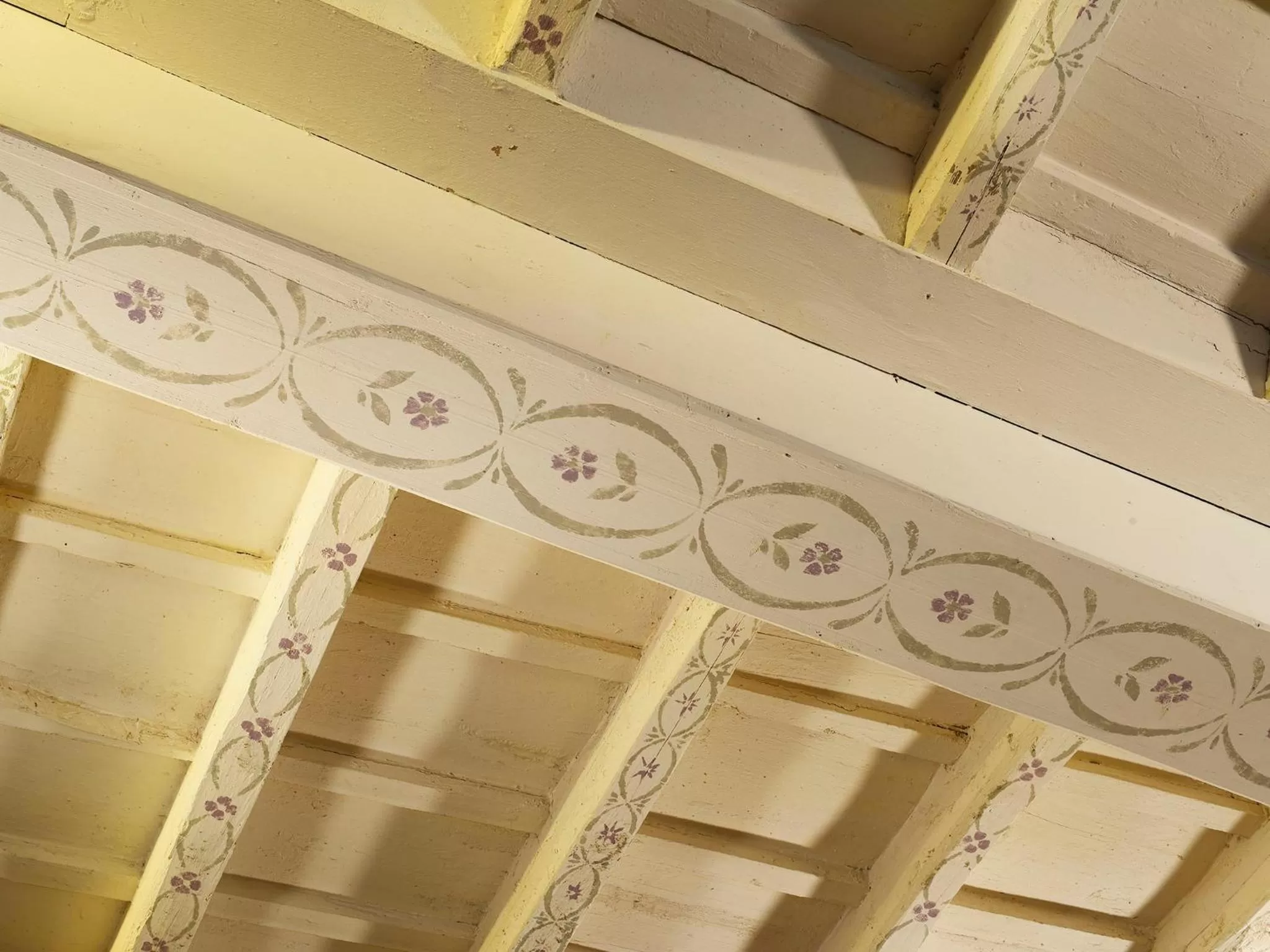 Decorative detail in Mario De' Fiori 37