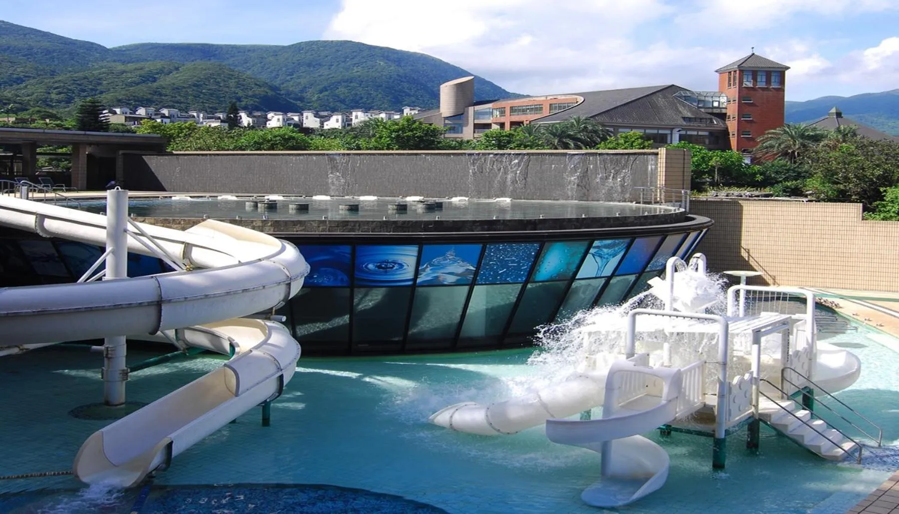 Aqua park in Yang Ming Shan Tien Lai Resort & Spa