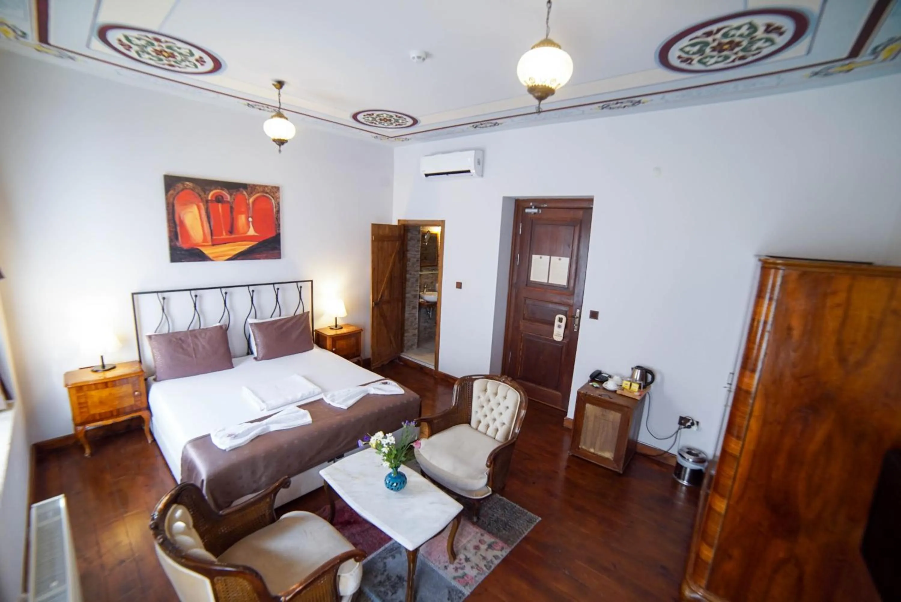 Photo of the whole room, Bed in Sarnıç Butik Otel