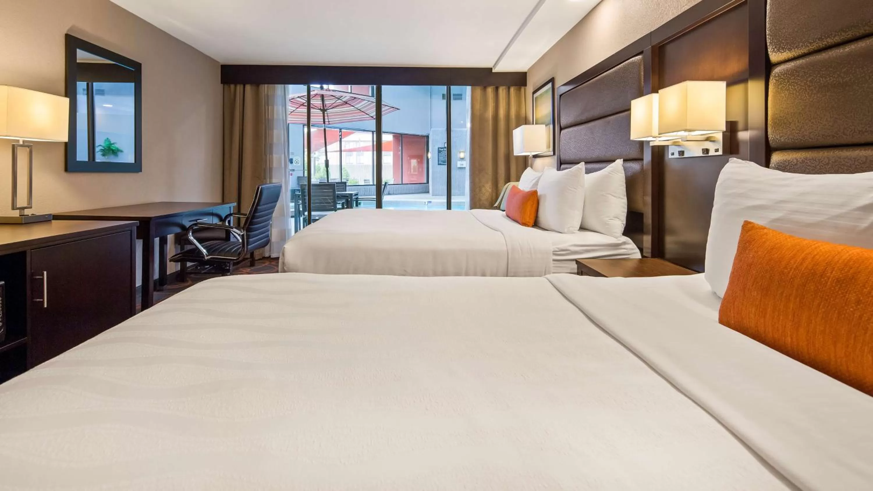 Queen Room with Two Queen Beds with Shower - Non-Smoking in Best Western Premier Alton-St Louis