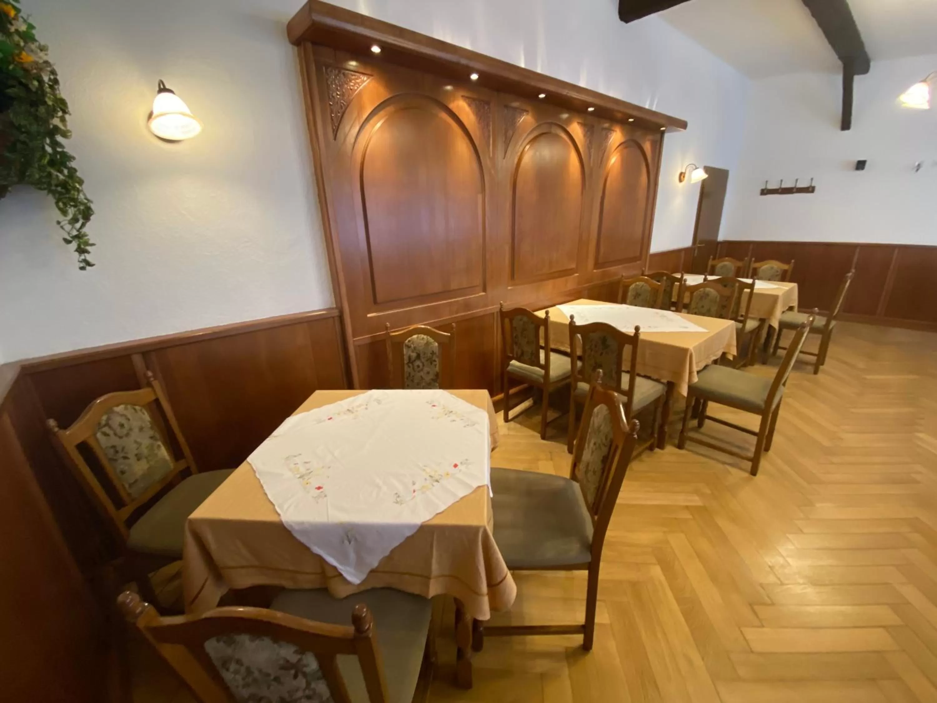Restaurant/places to eat in Hotel Bielatal