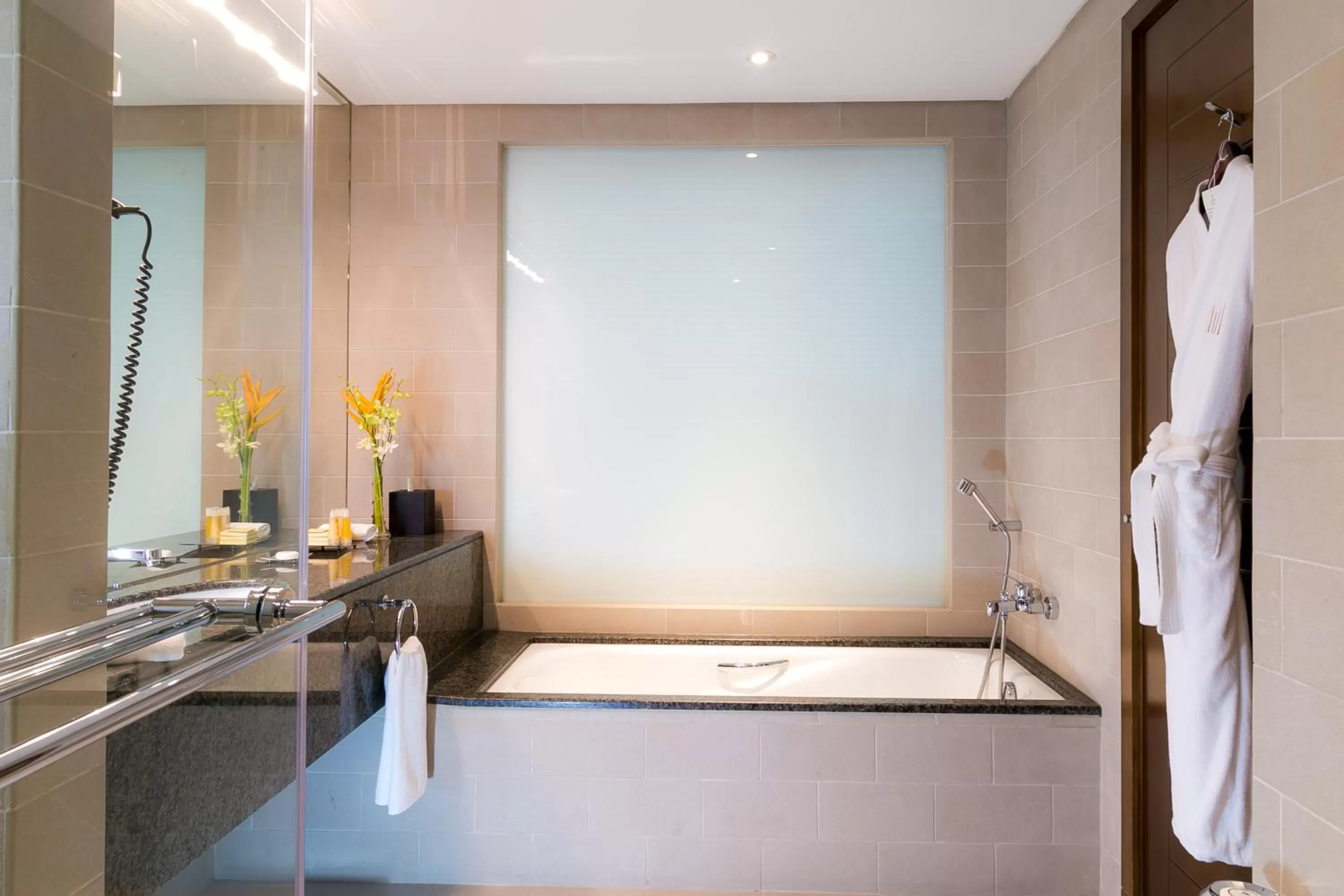 Club Twin Room with Lounge Access, Complimentary Breakfast, Refreshments, Afternoon High Tea, Evening Cocktails and Canapes in Grand Millennium Al Wahda Hotel and Executive Apartments Abu Dhabi