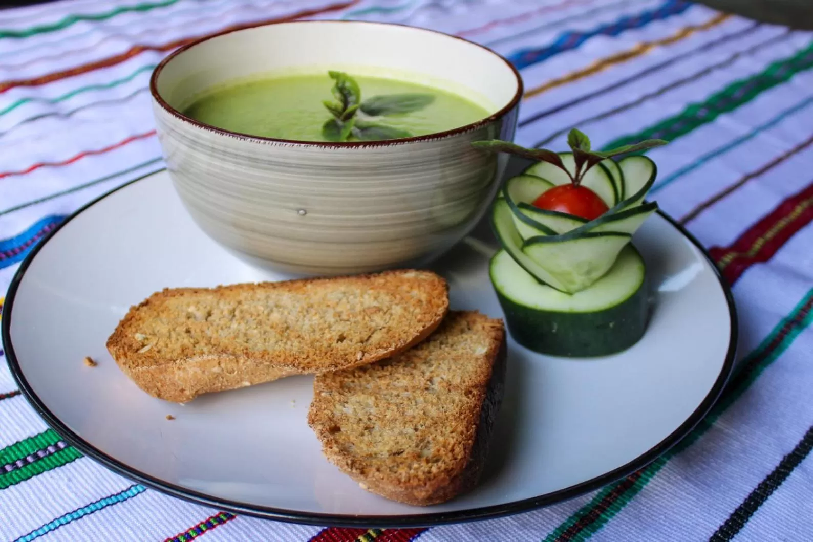 Food in Eco-Hotel Mayachik