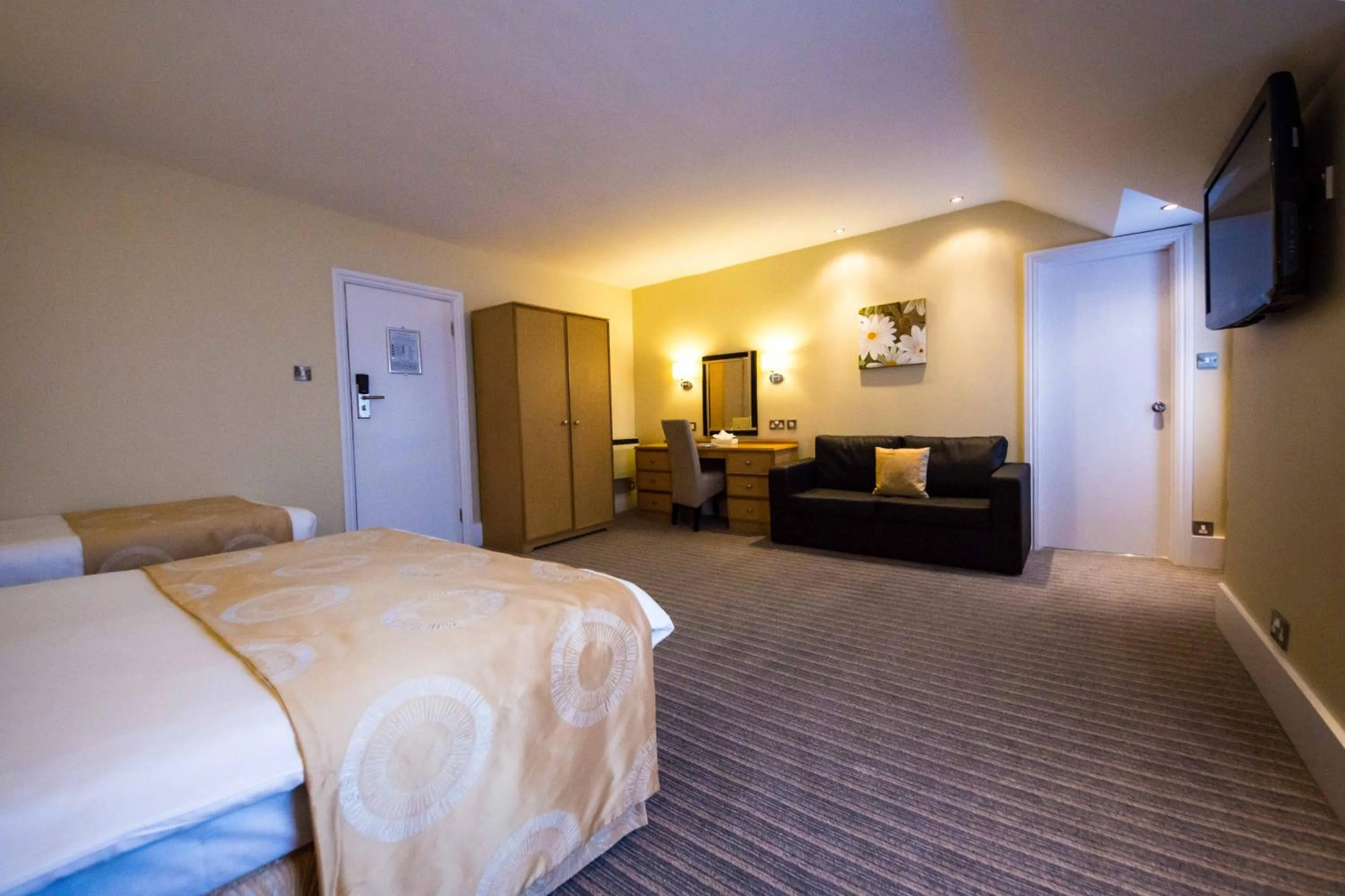 Bedroom, Bed in Best Western York House Hotel