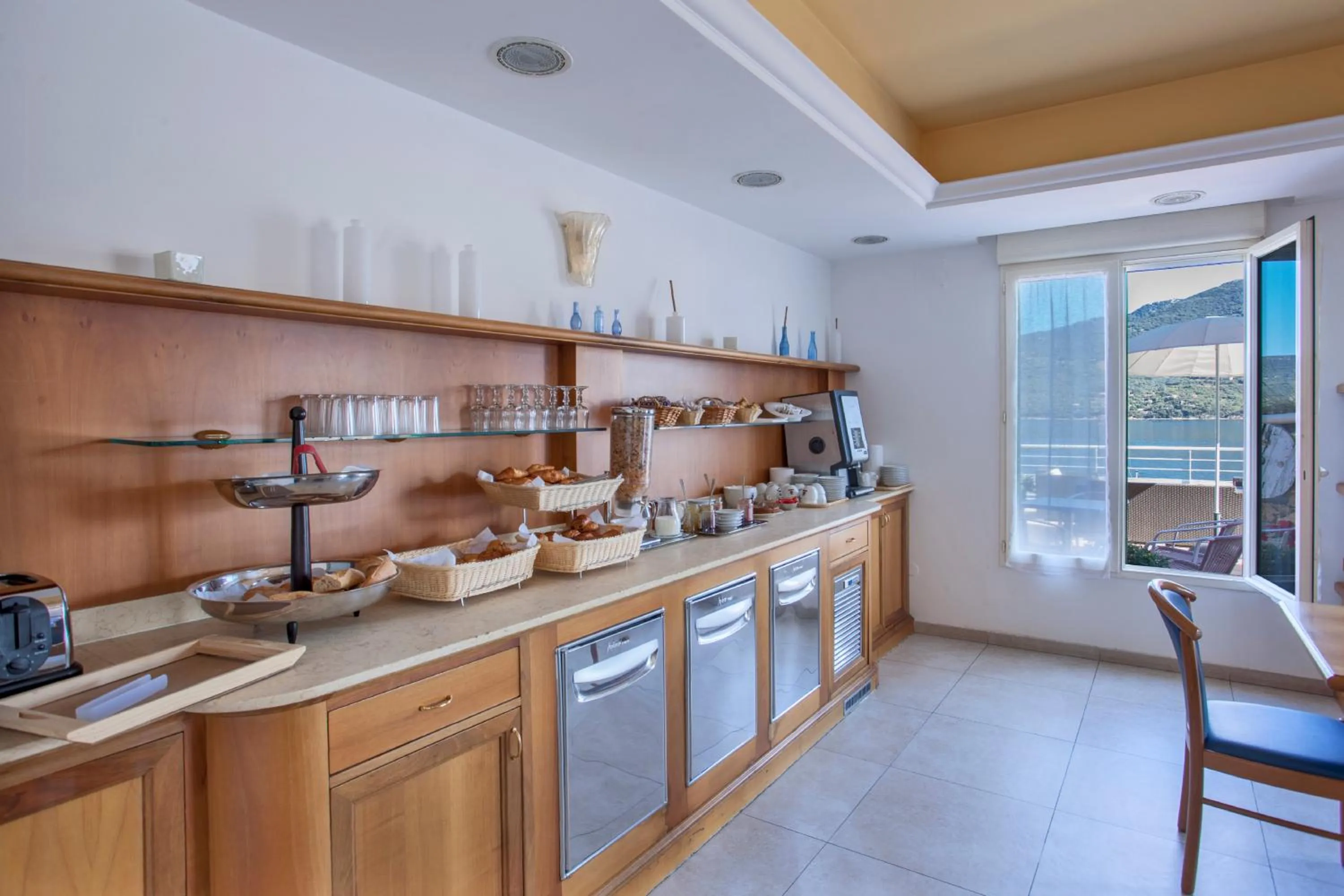 Property building in Le Neptune & Spa