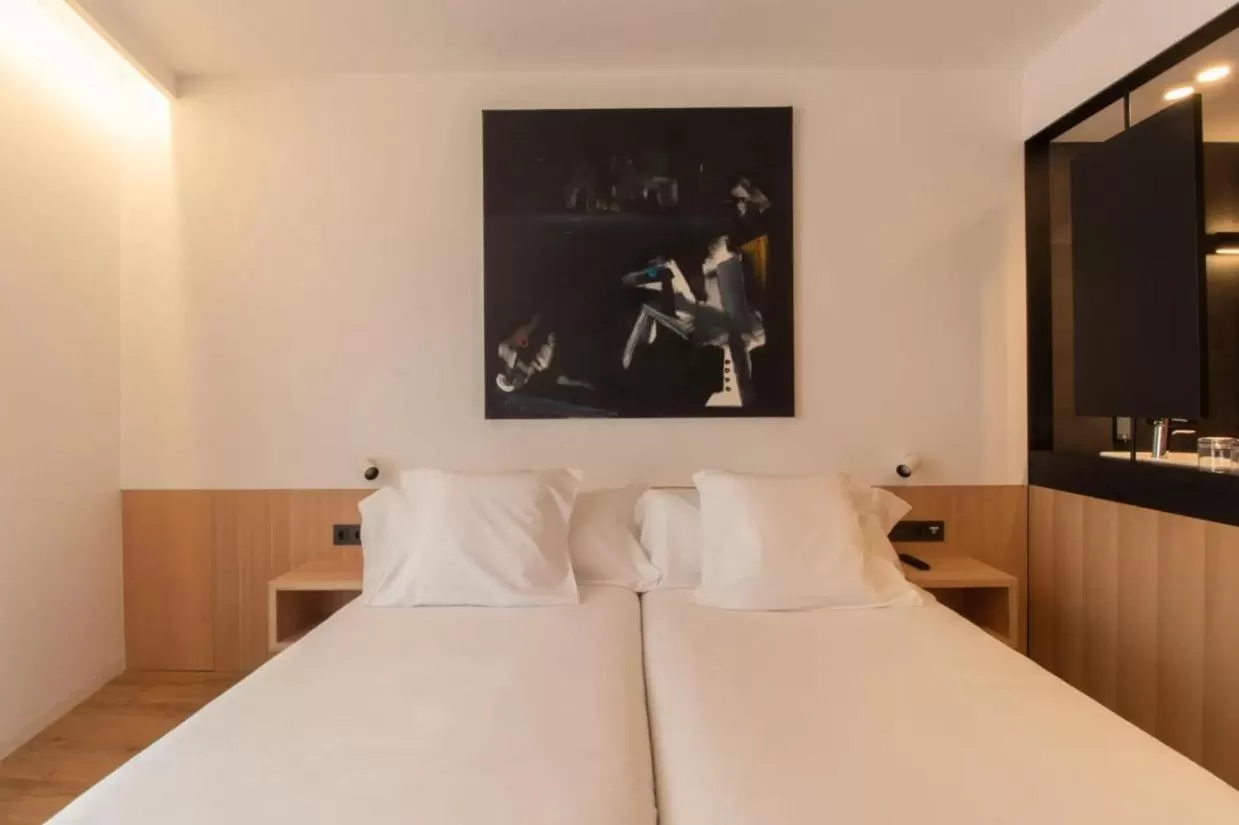 Bed in Hotel Cortabitarte