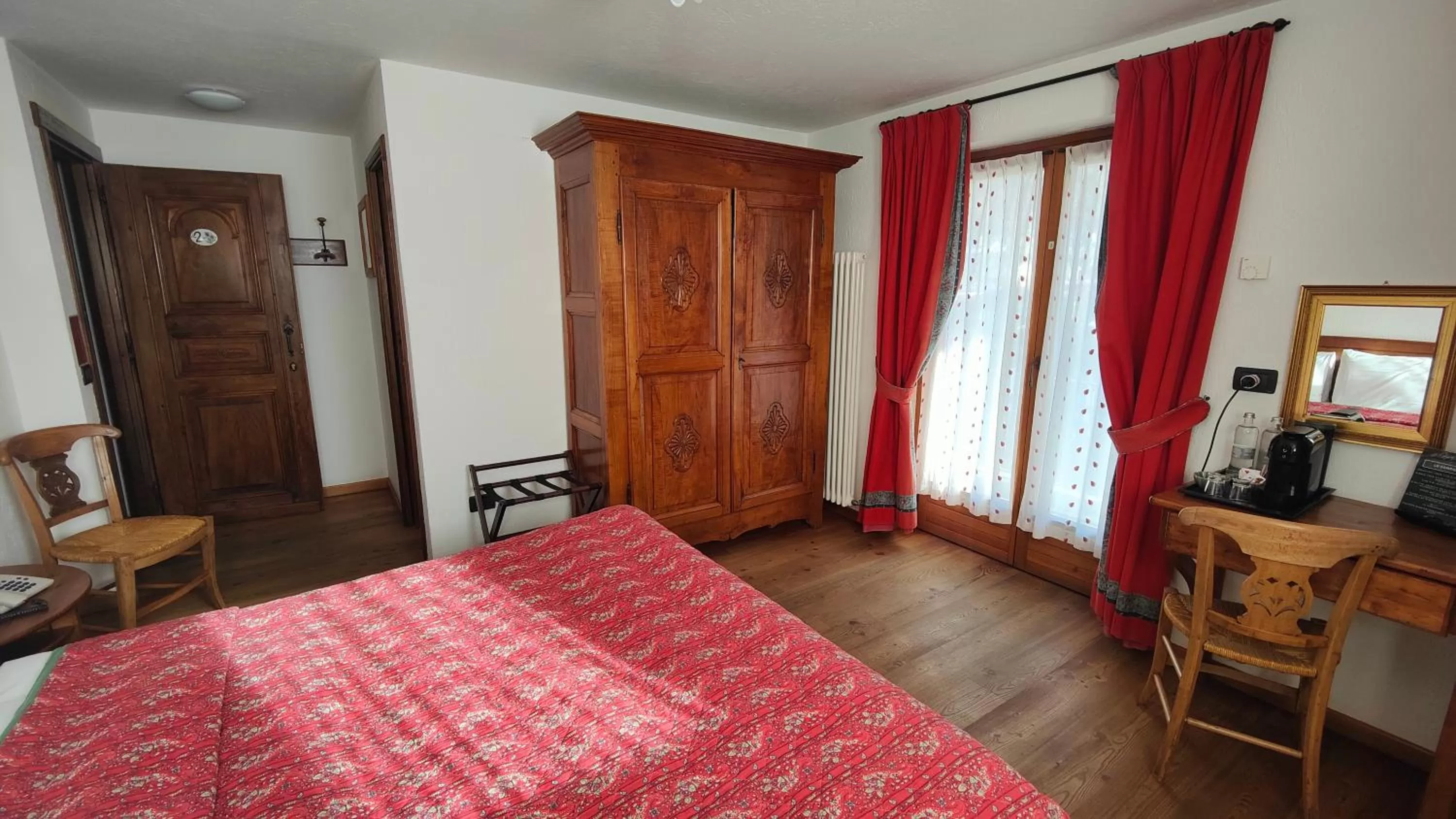 Bedroom, Bed in Hotel Lo Campagnar