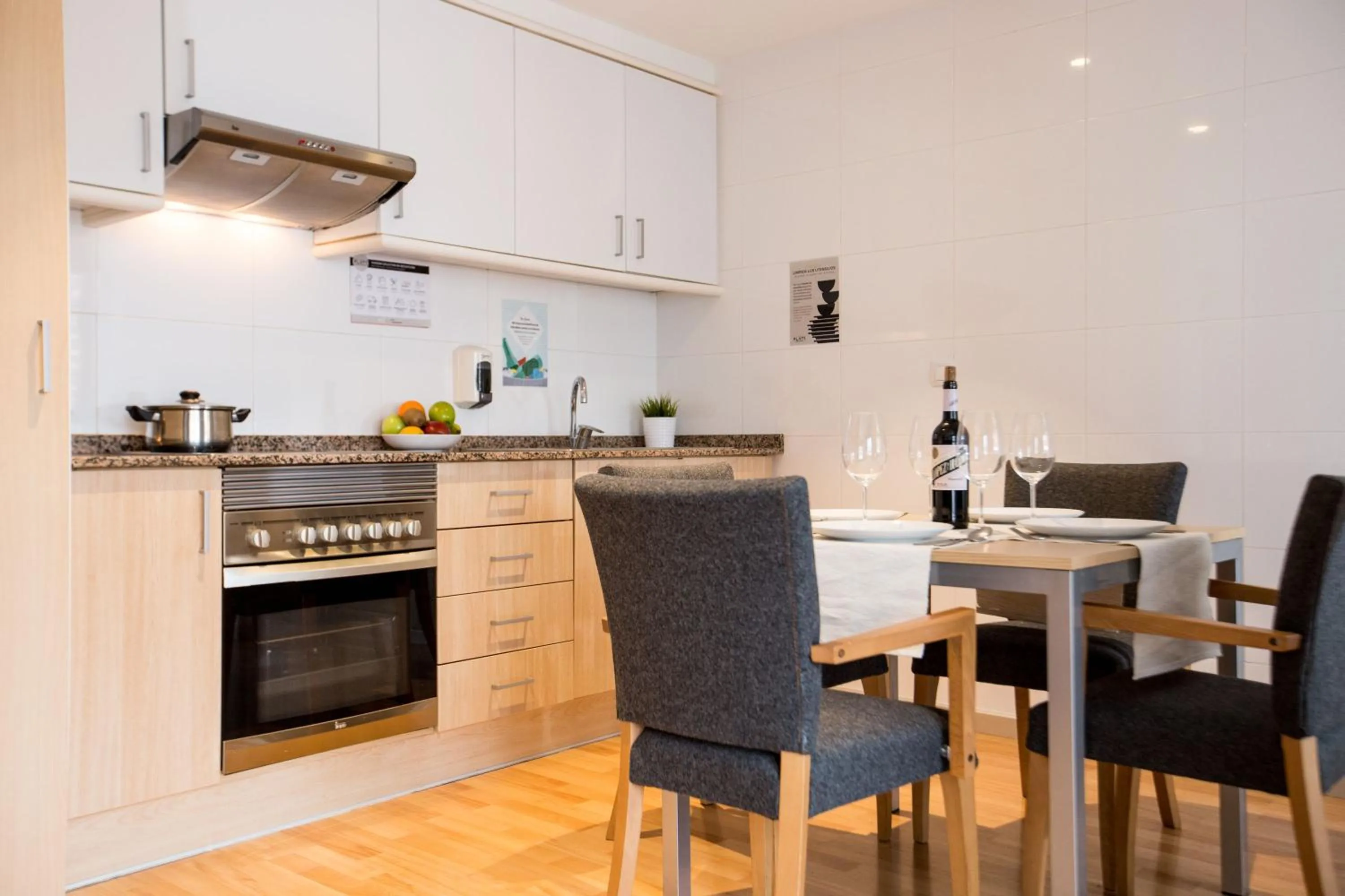 Kitchen or kitchenette in Valenciaflats Ciudad de las Ciencias