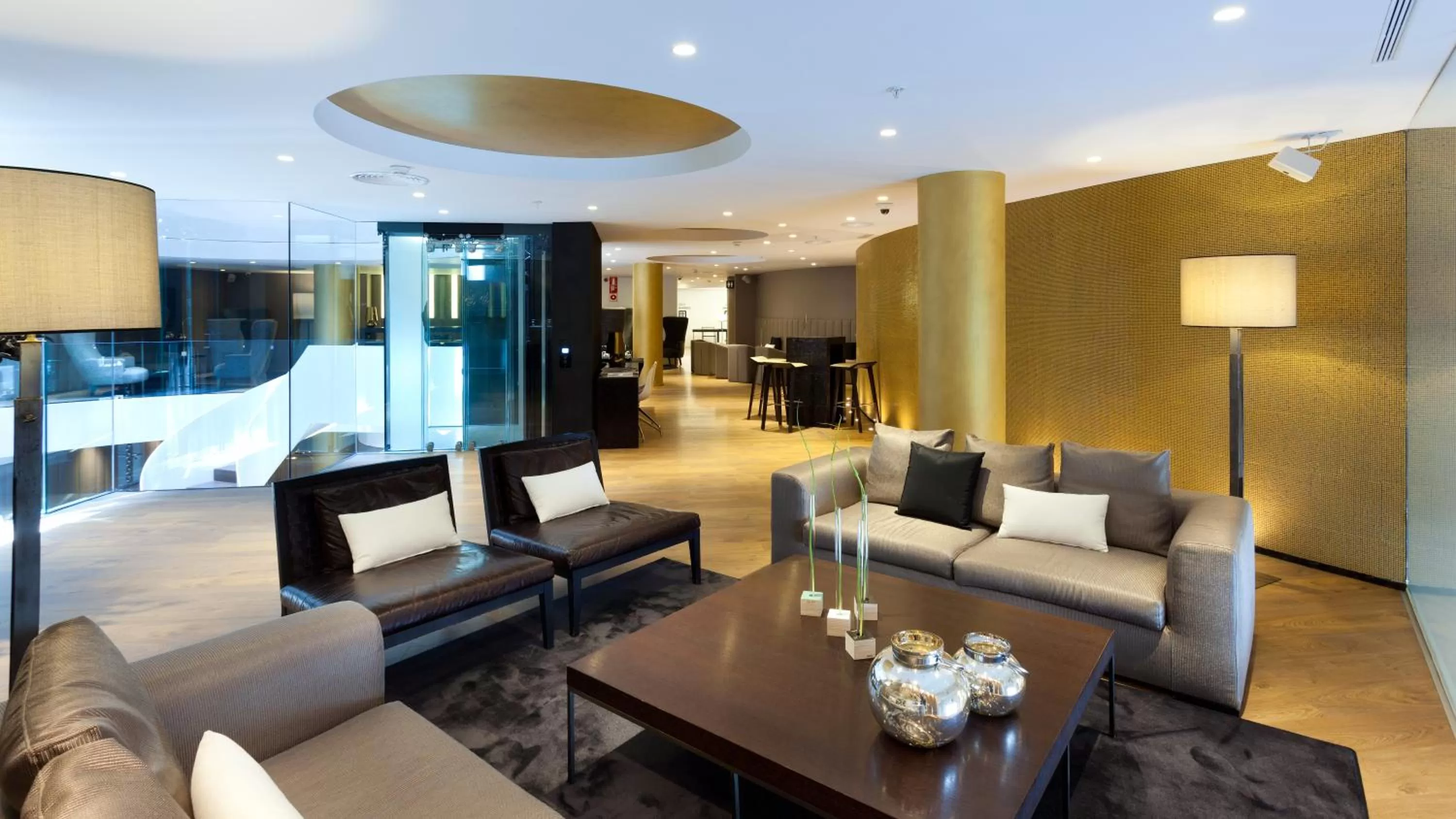 Lounge or bar in Hotel Condes de Barcelona