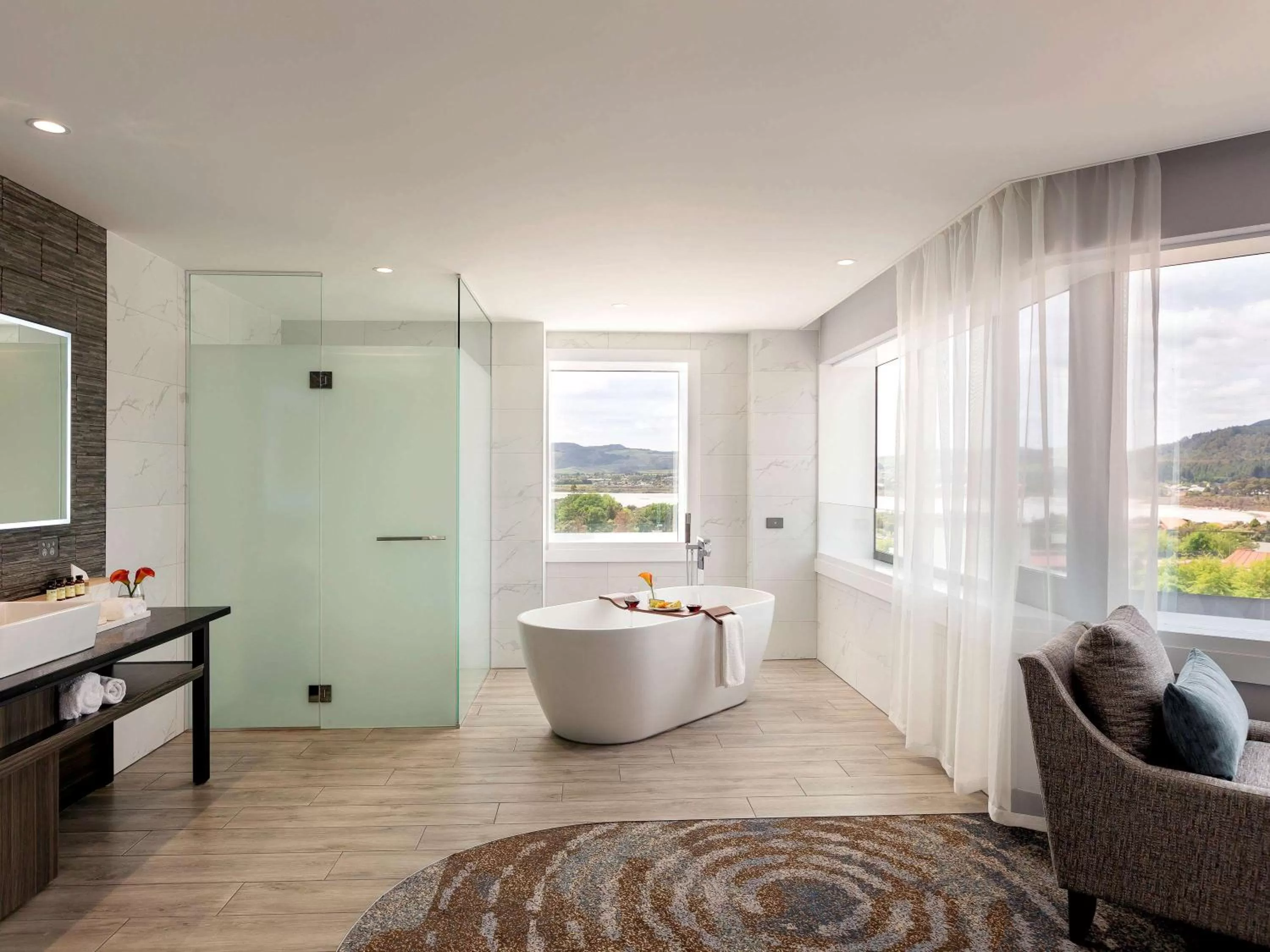 Photo of the whole room in Pullman Rotorua