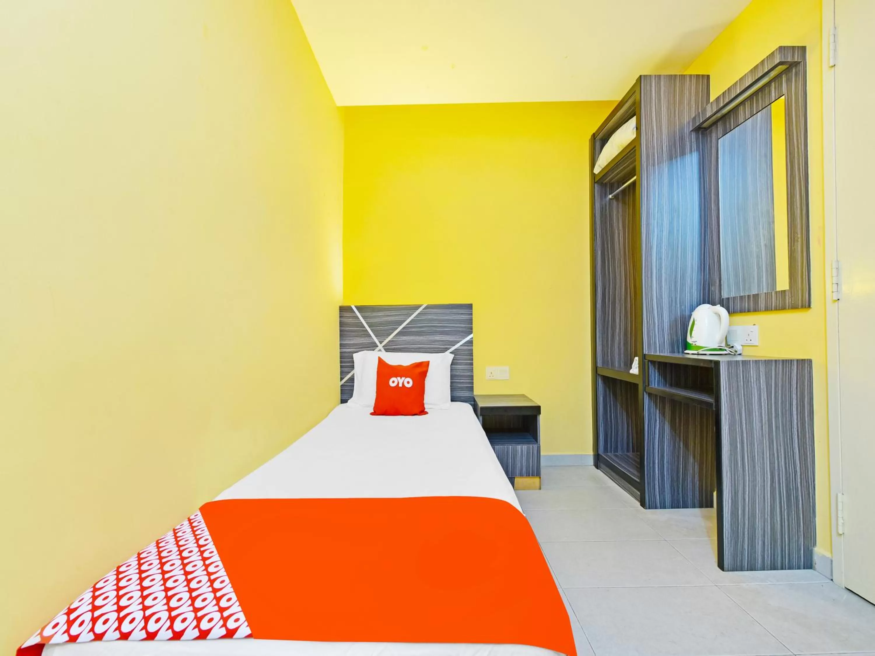 Bedroom in OYO 90521 De Mawardah Inn