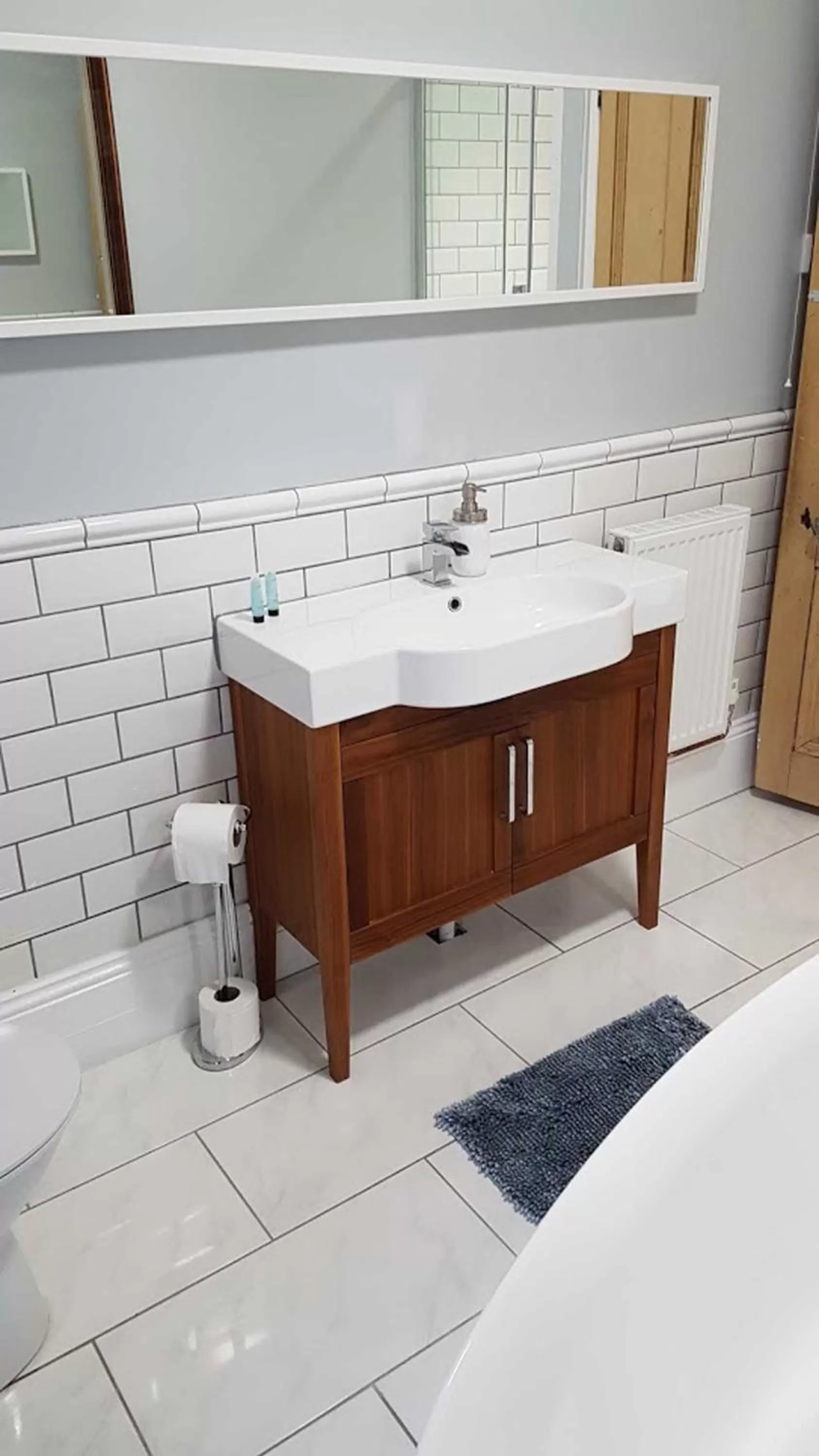 Bathroom in Rocky Cove Bed and Breakfast