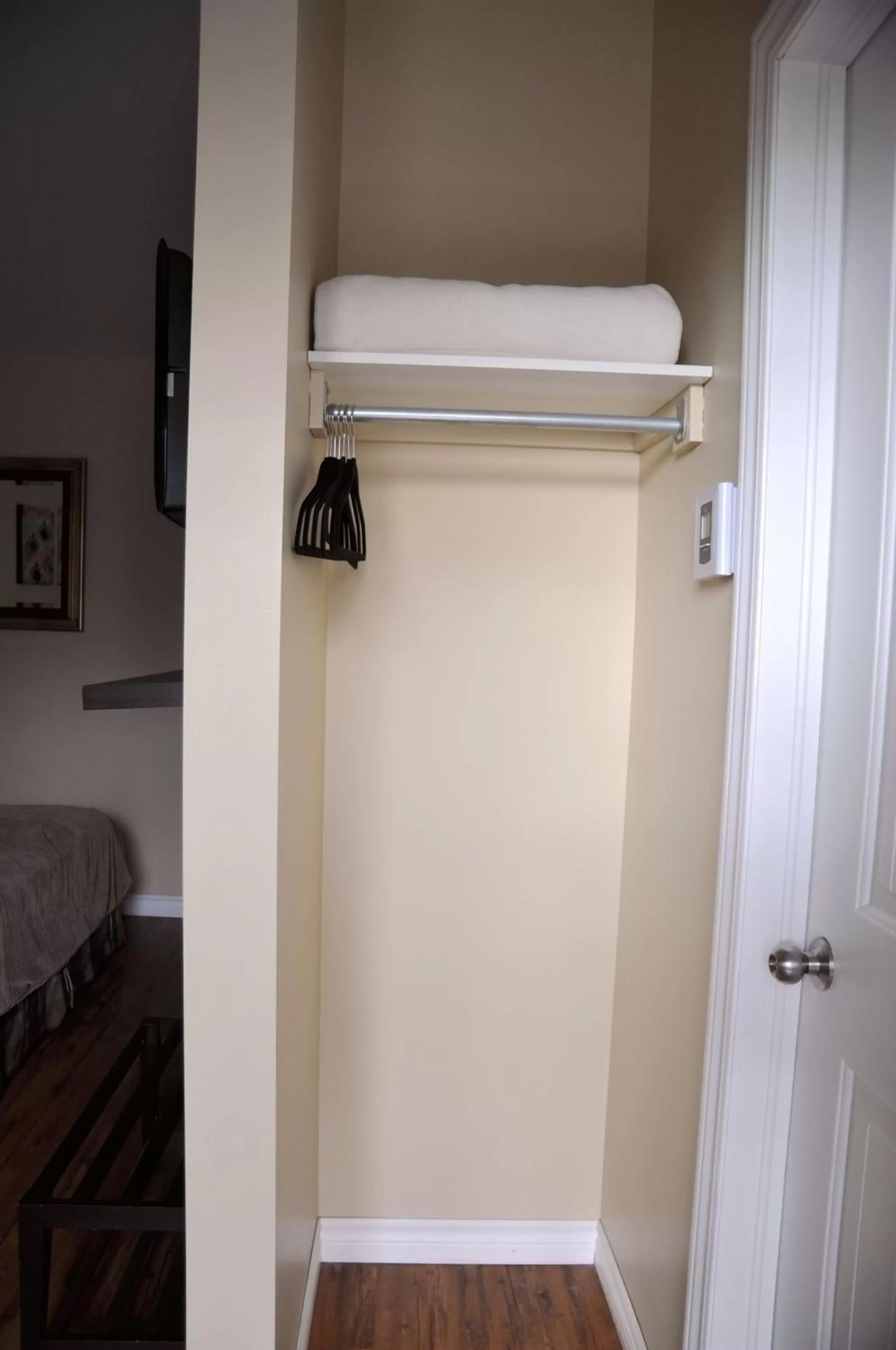 Decorative detail in Motel des Cèdres