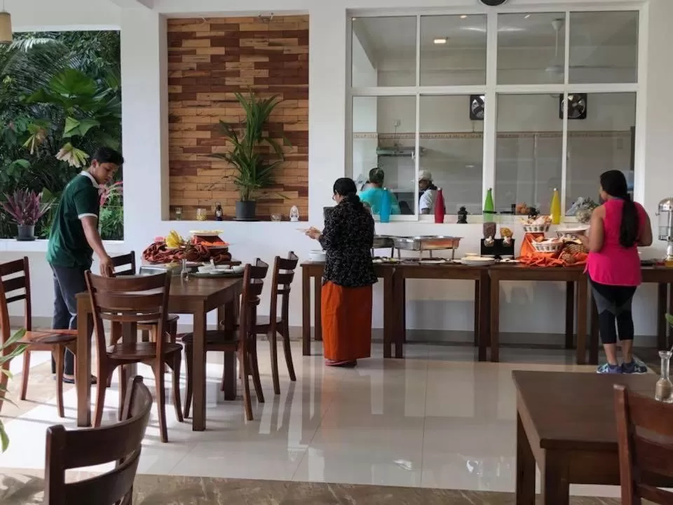 Restaurant/places to eat in Kandy Rivers Edge Nature Resort