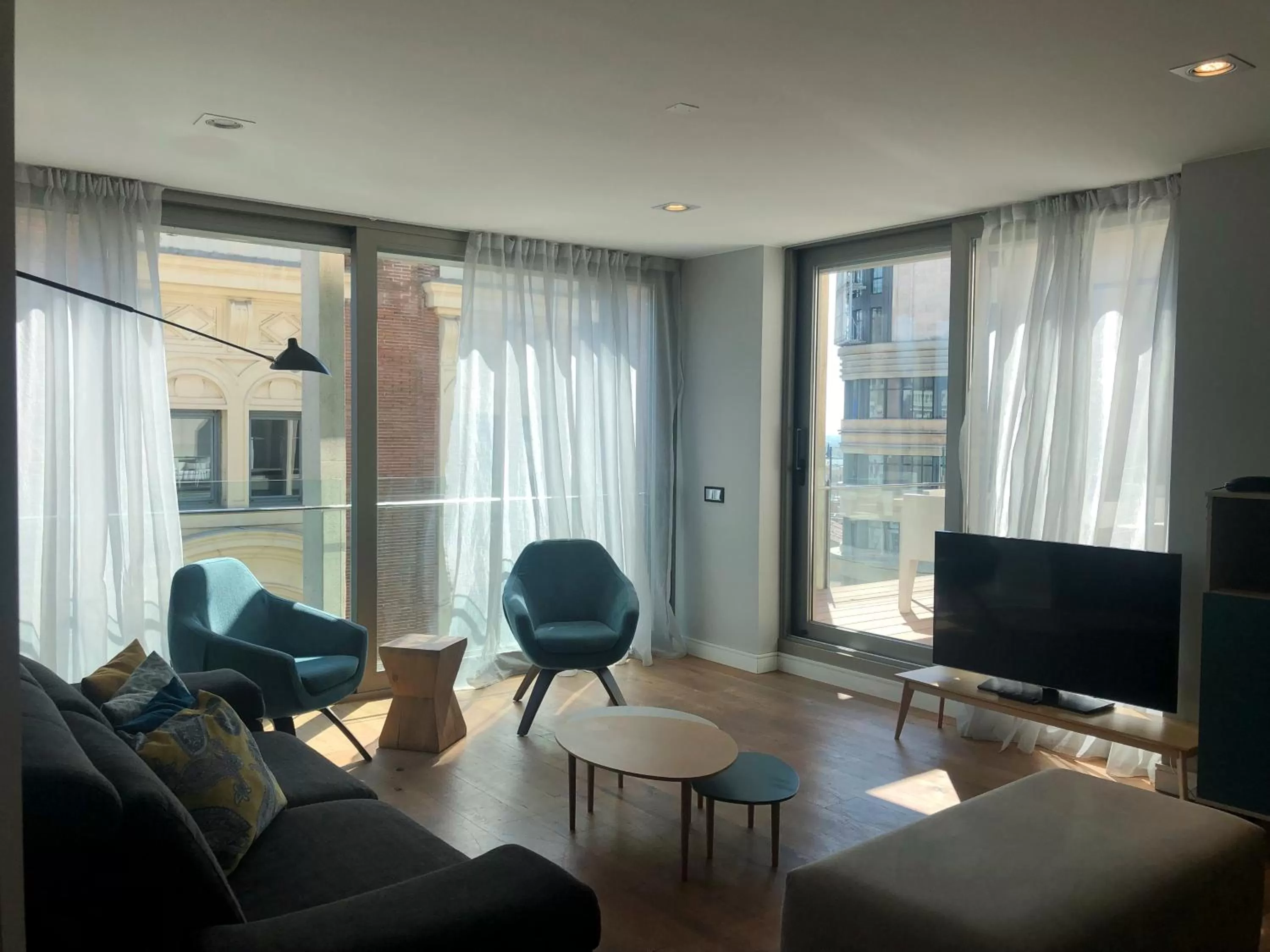 TV and multimedia in Gran View Apartments