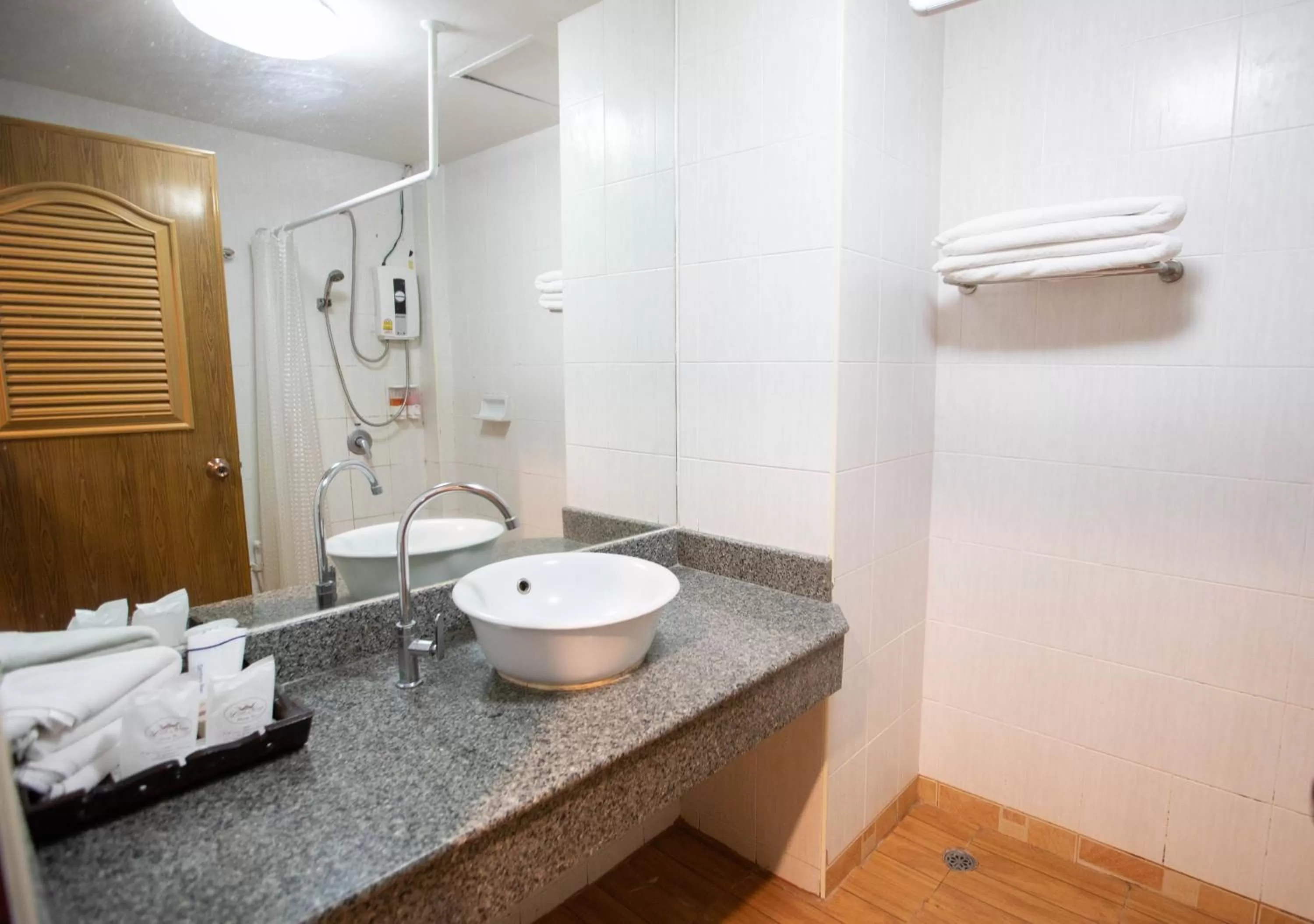 Bathroom in Luckswan Resort Chiang Rai - SHA Extra Plus