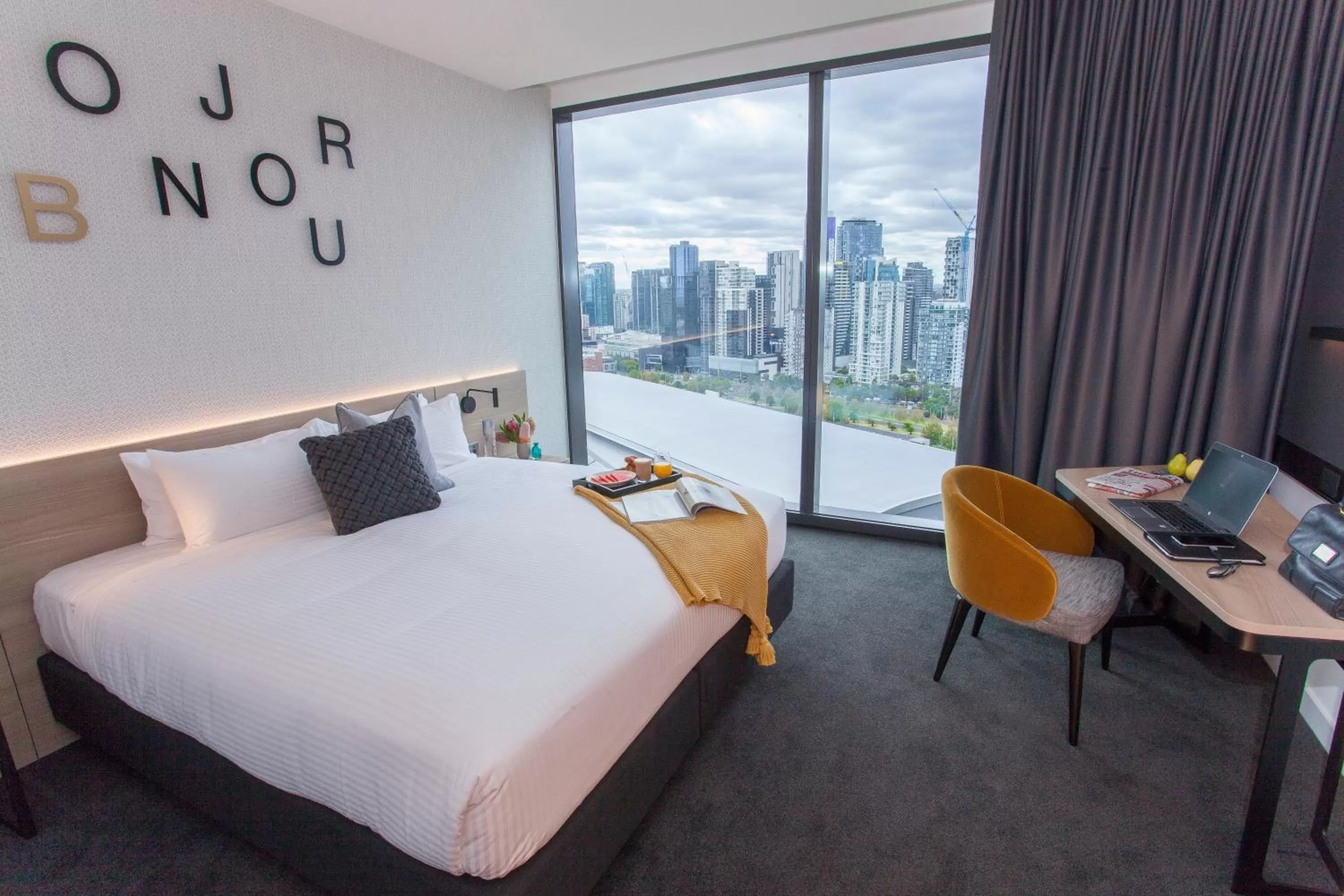 View (from property/room), Bed in Novotel Melbourne South Wharf