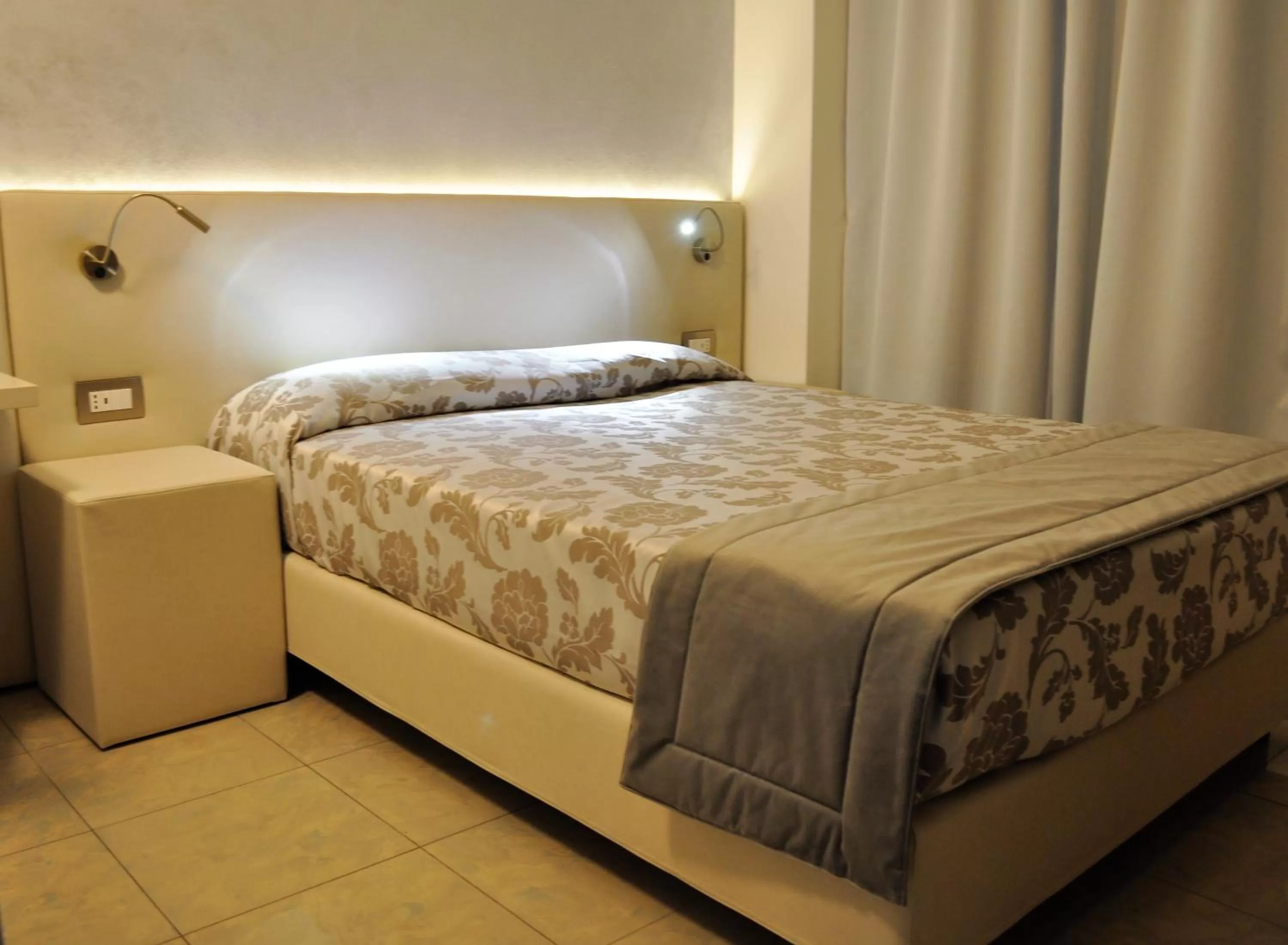 Bedroom in Hotel Garibaldi